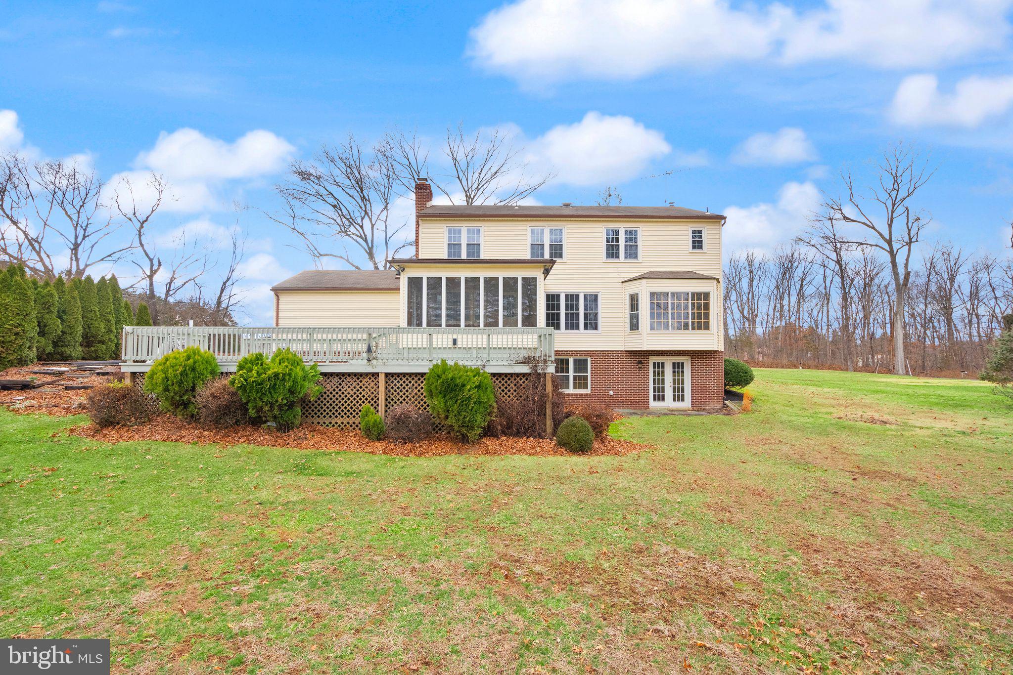 GREENWICH WOODS - Residential