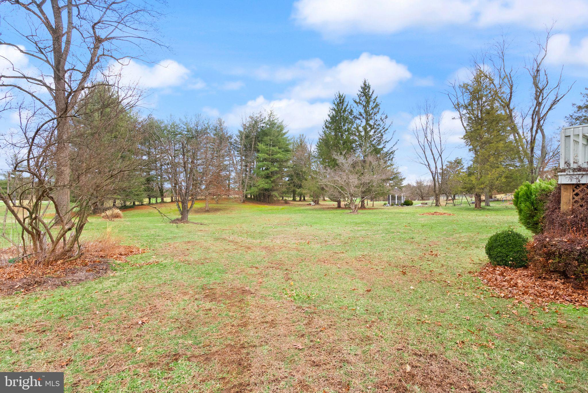 GREENWICH WOODS - Residential