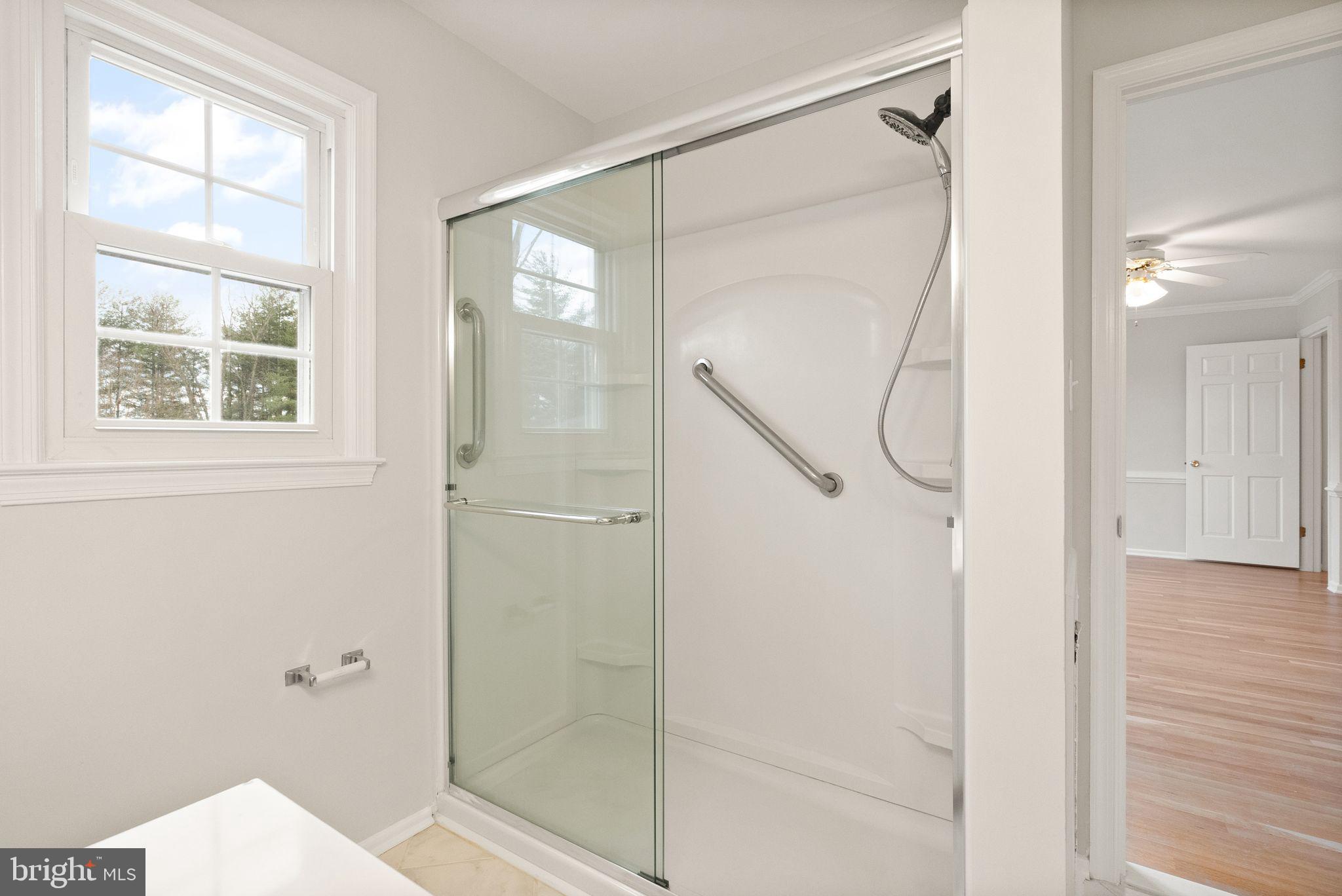 GREENWICH WOODS - Residential