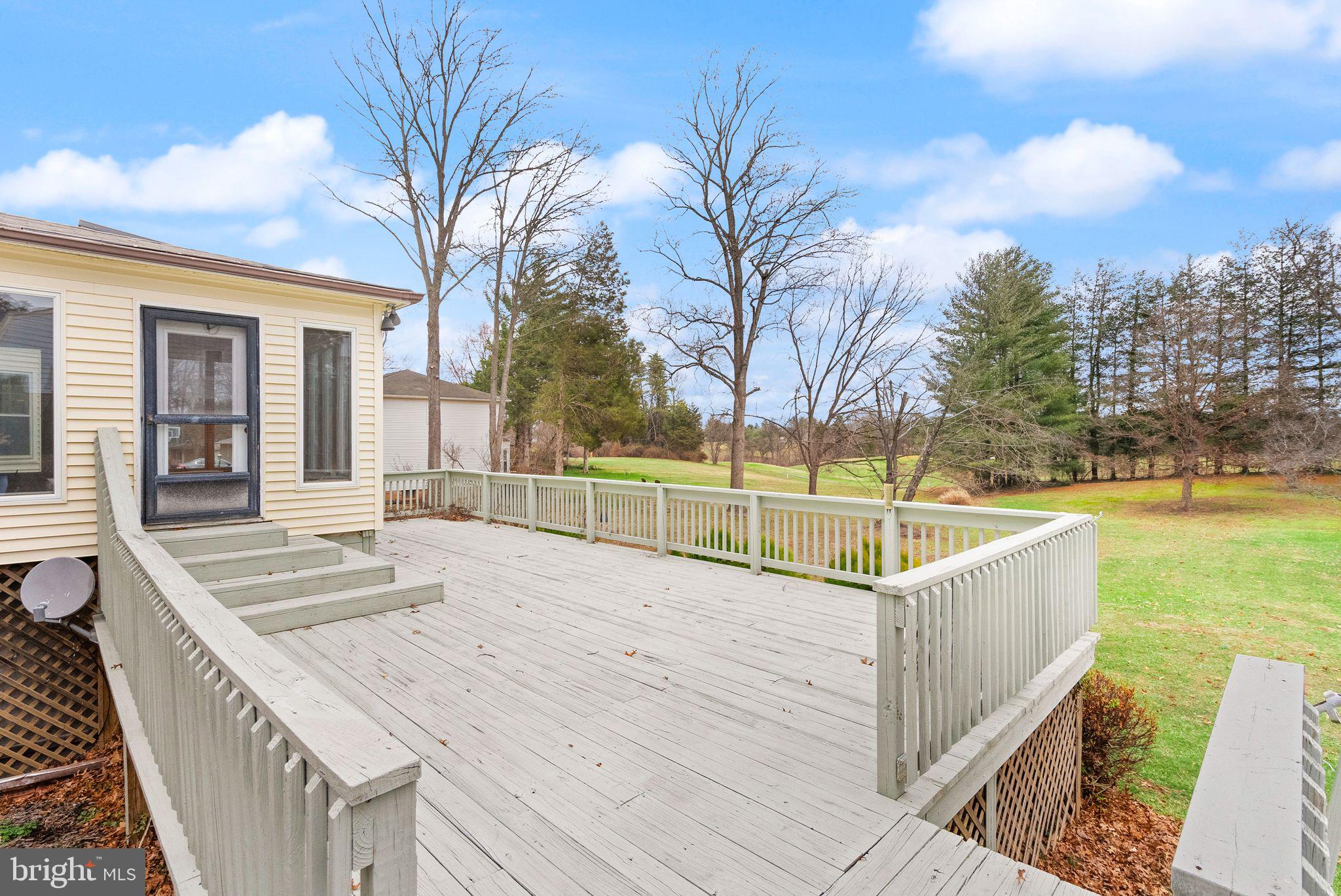 GREENWICH WOODS - Residential