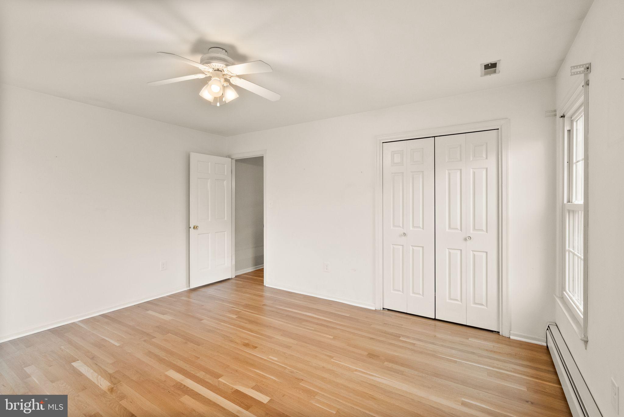 GREENWICH WOODS - Residential