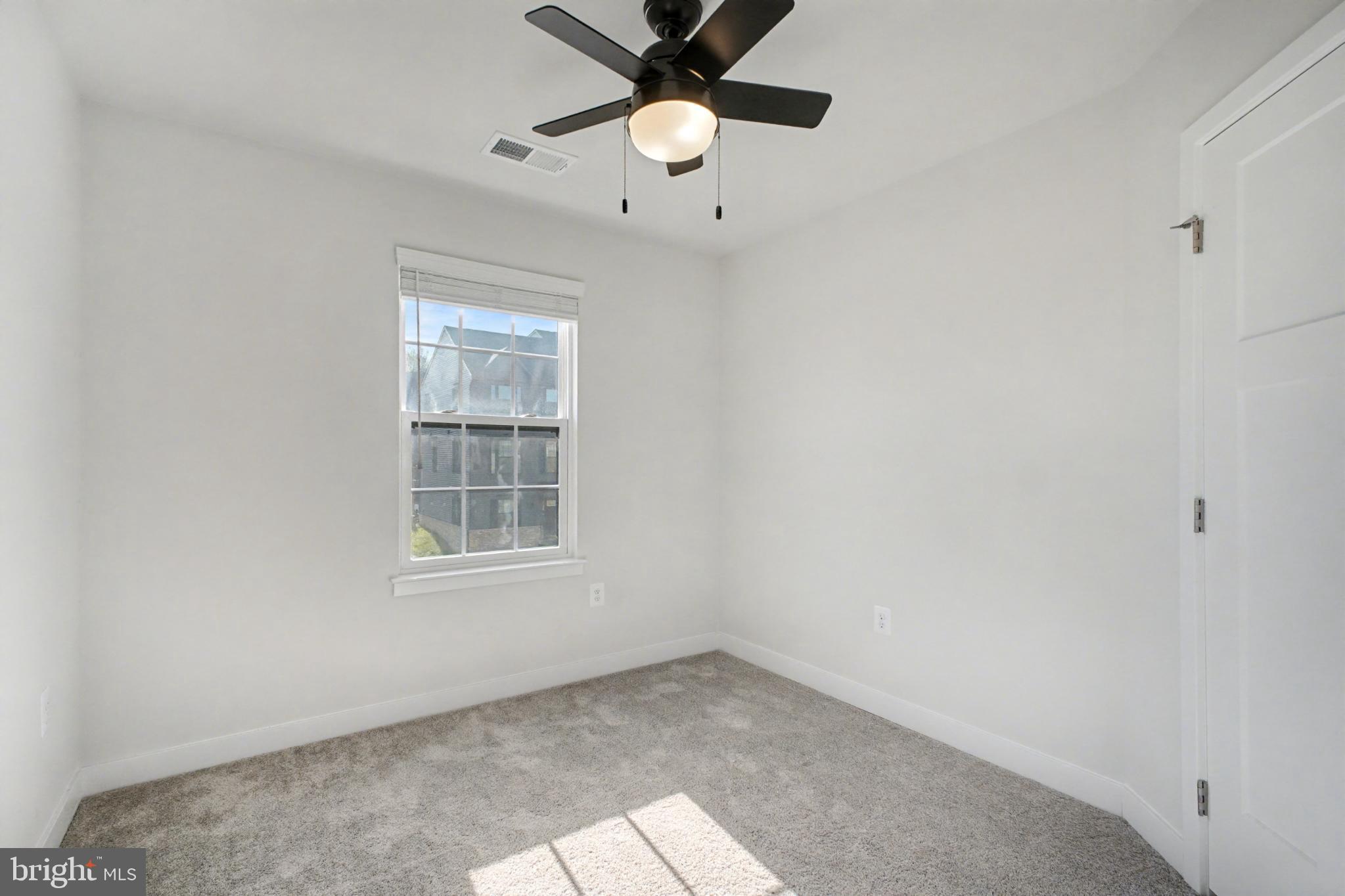 FREDERICKSBURG CITY - Residential Lease