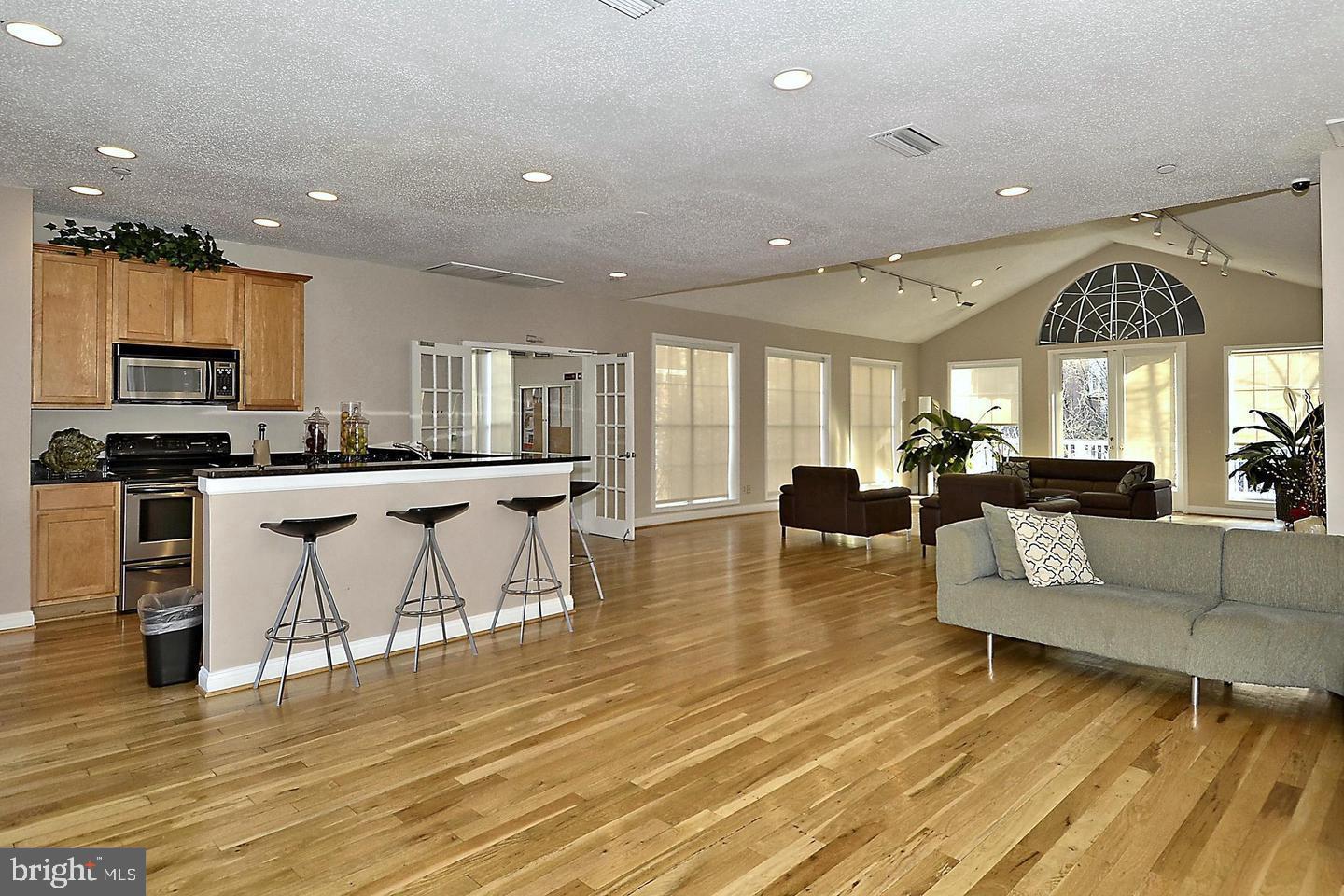 FOUNTAINS AT MCLEAN - Residential Lease