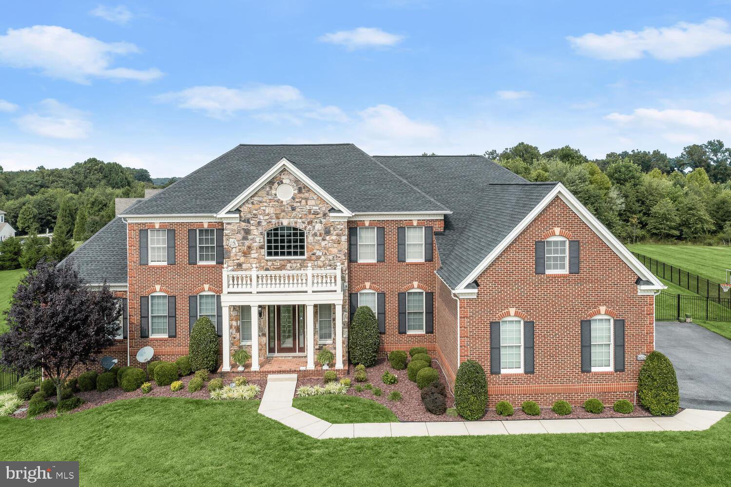 THE RESERVE AT TRIADELPHIA CROSSING - Residential