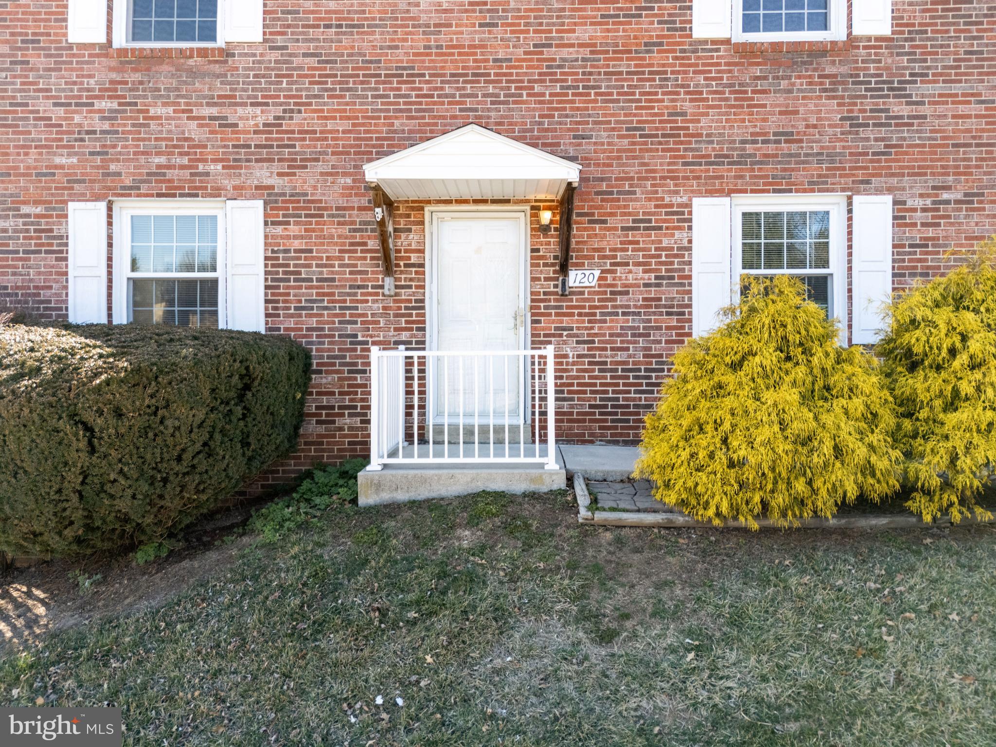 FOX RUN CONDOS - Residential