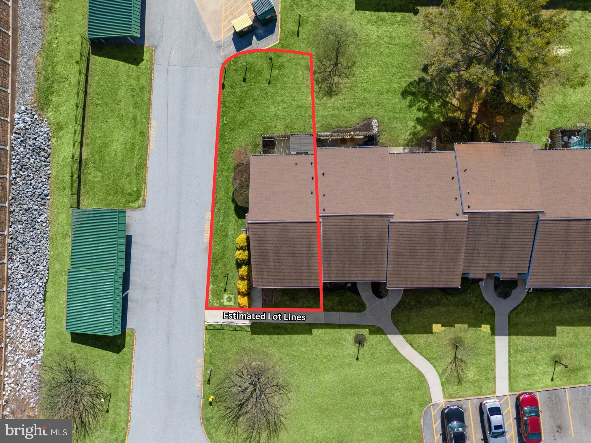 FOX RUN CONDOS - Residential