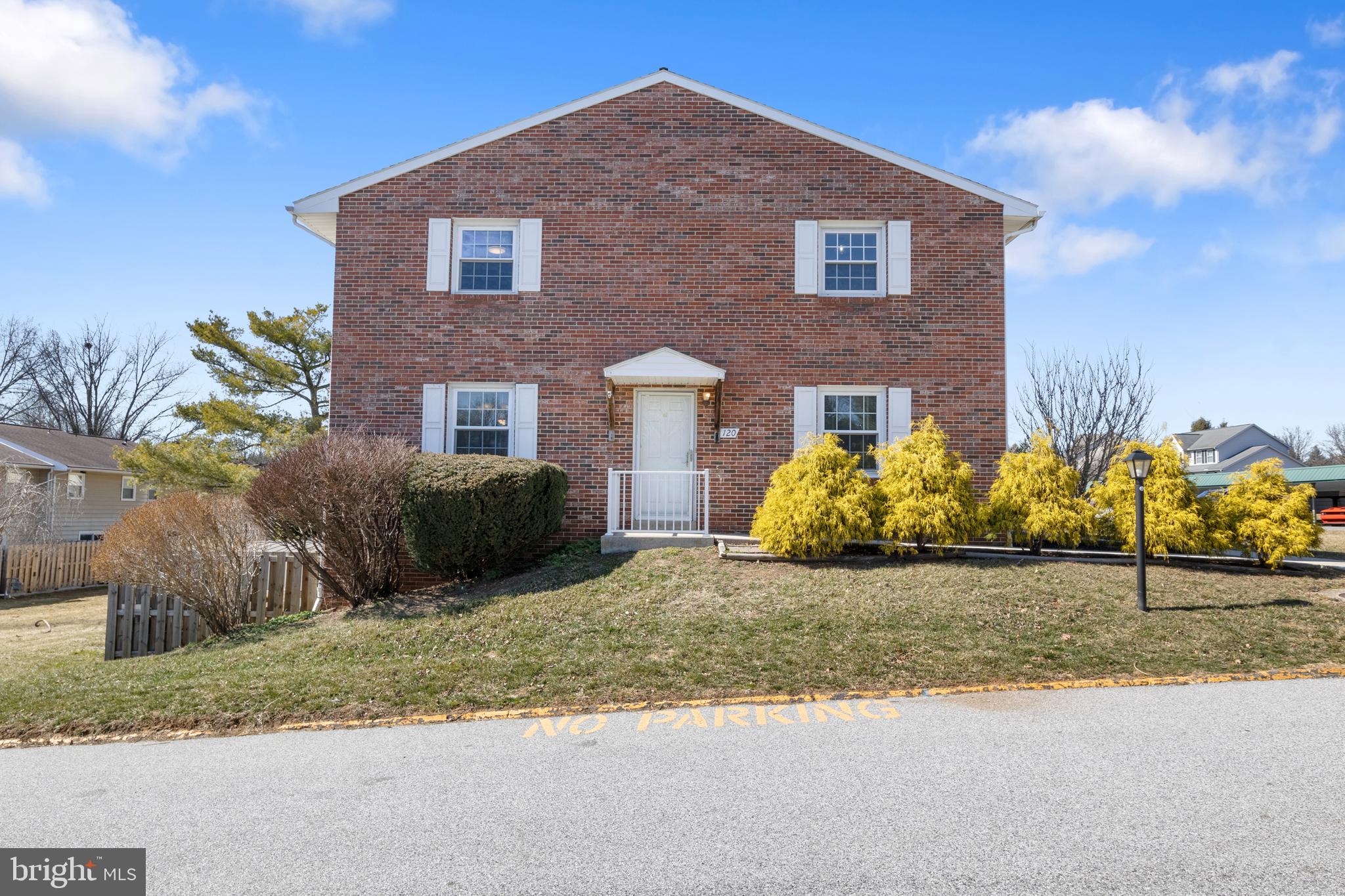 FOX RUN CONDOS - Residential