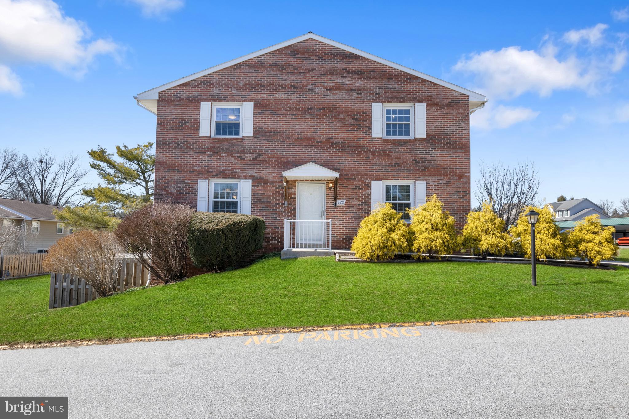 FOX RUN CONDOS - Residential