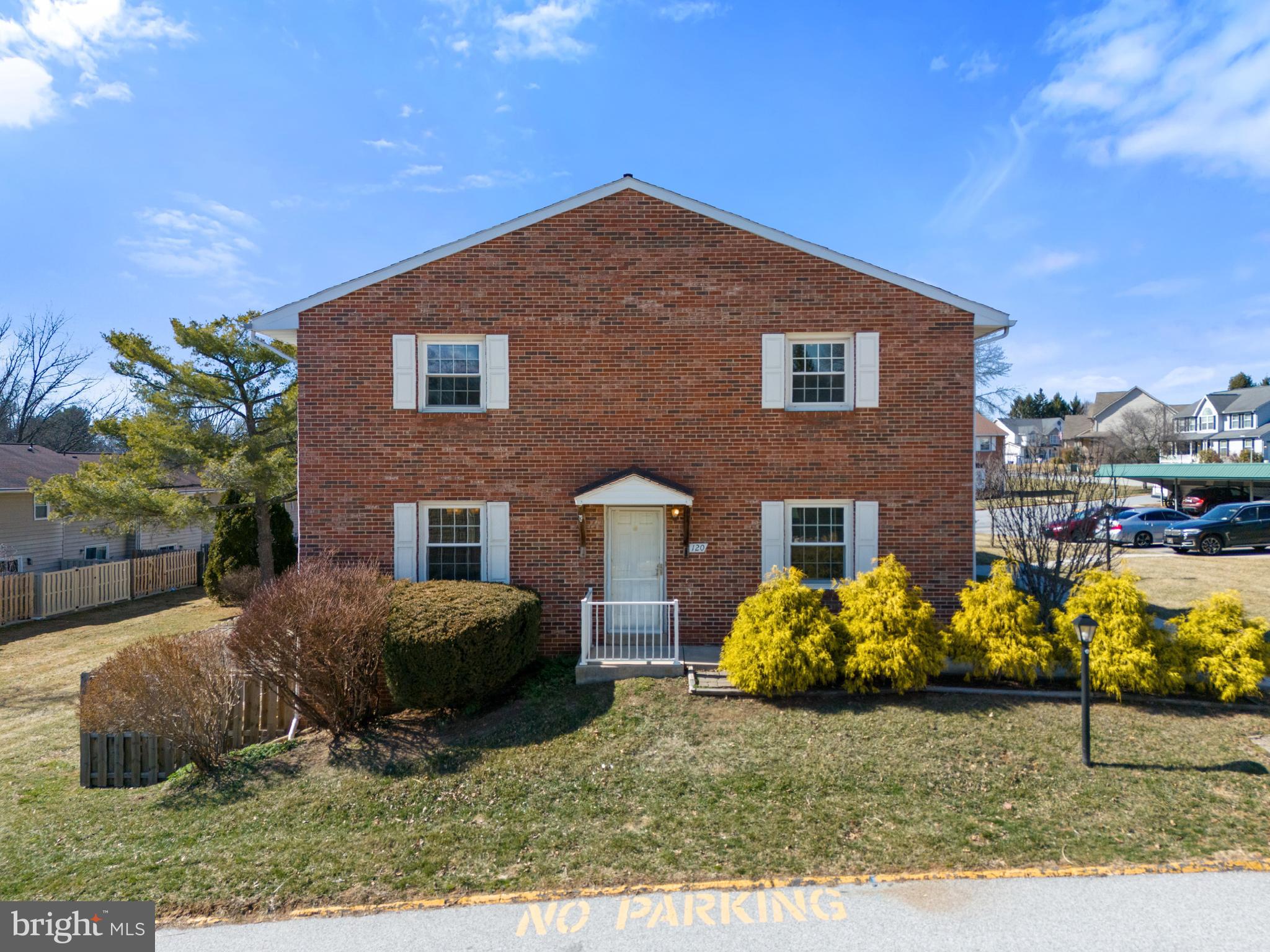 FOX RUN CONDOS - Residential