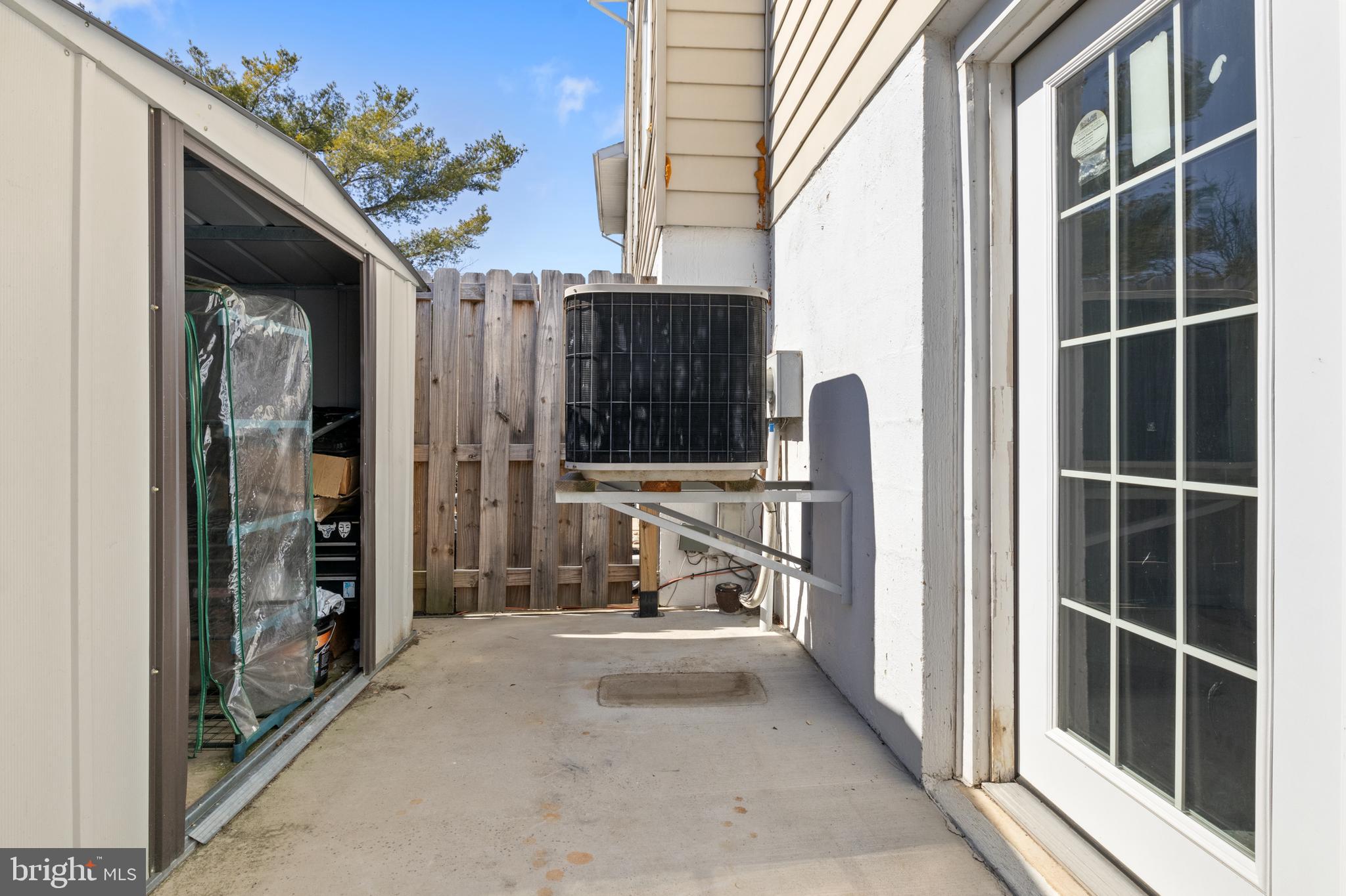 FOX RUN CONDOS - Residential