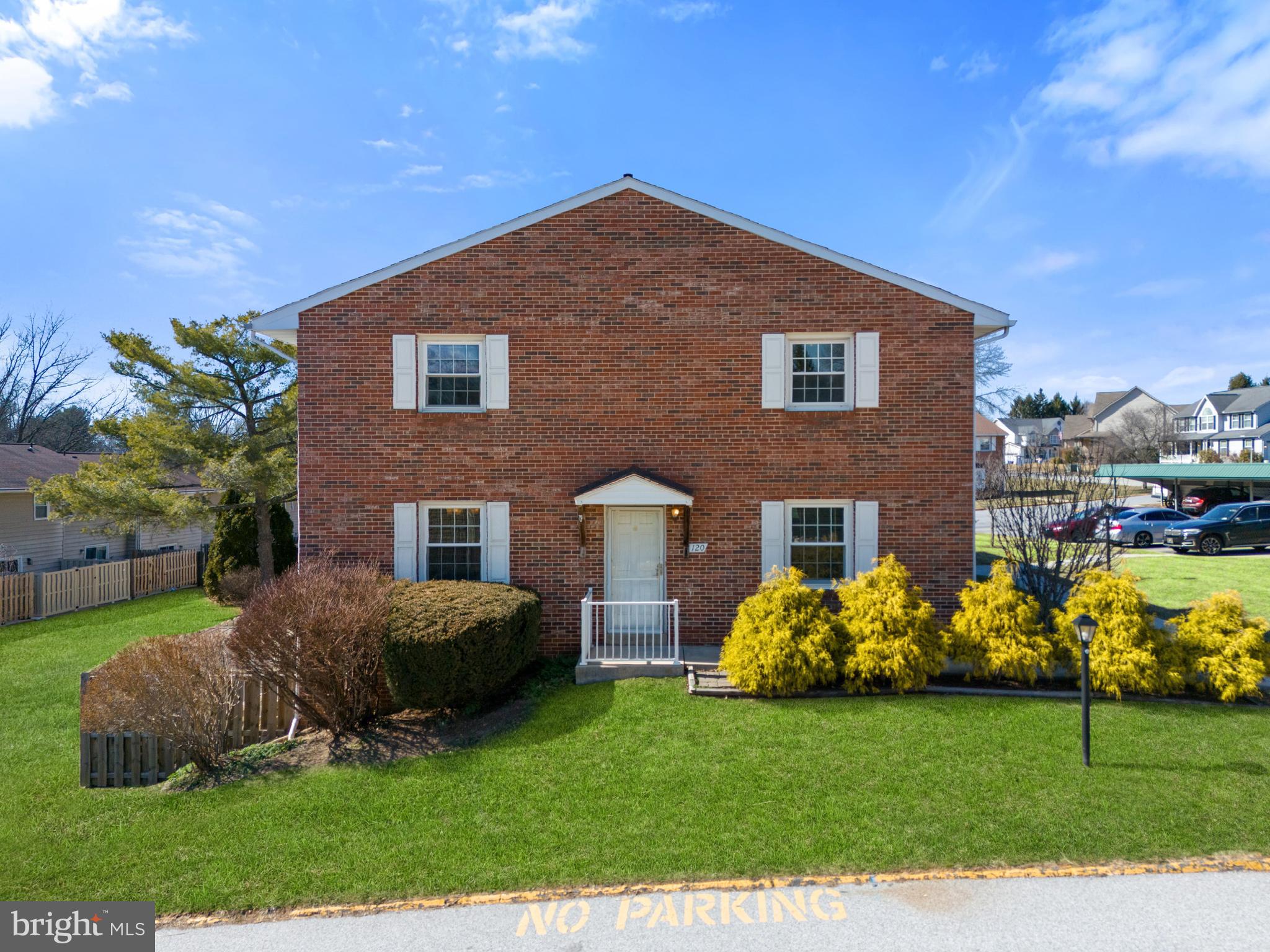 FOX RUN CONDOS - Residential