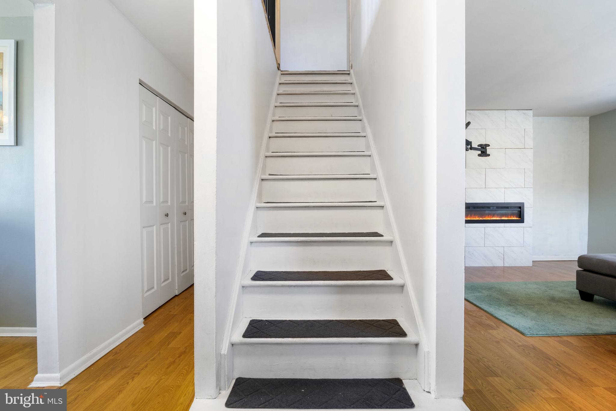 FOX RUN CONDOS - Residential