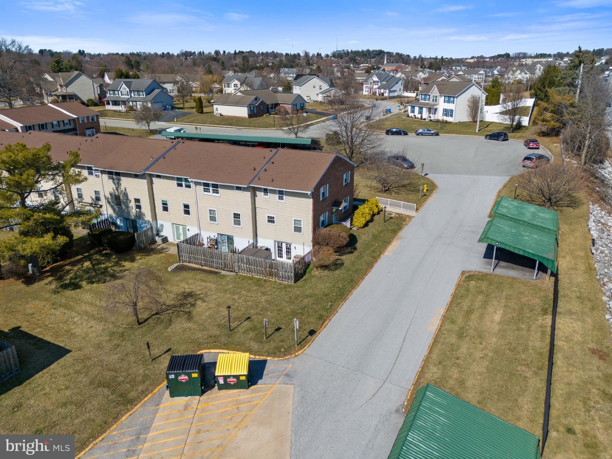 FOX RUN CONDOS - Residential