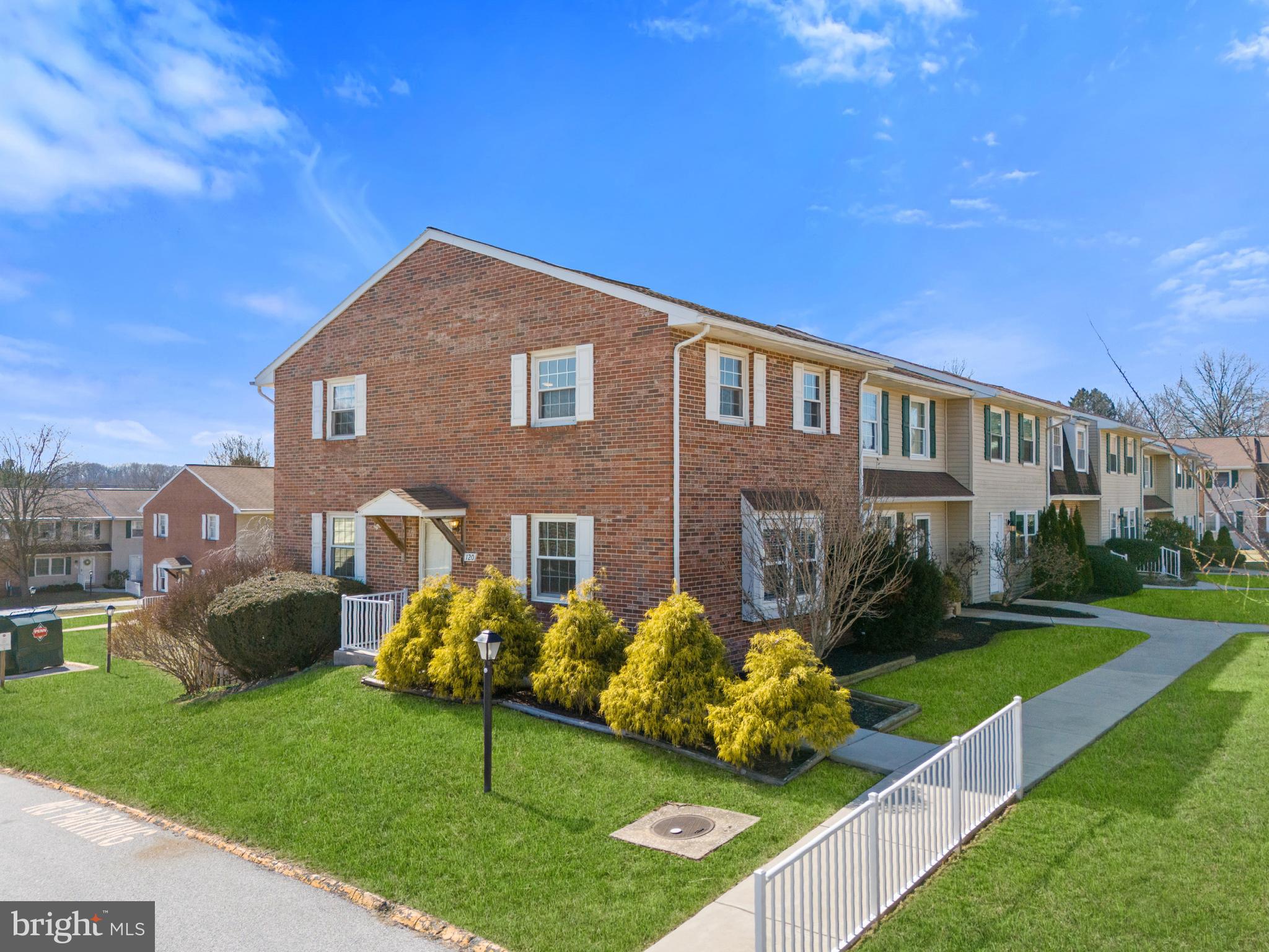 FOX RUN CONDOS - Residential