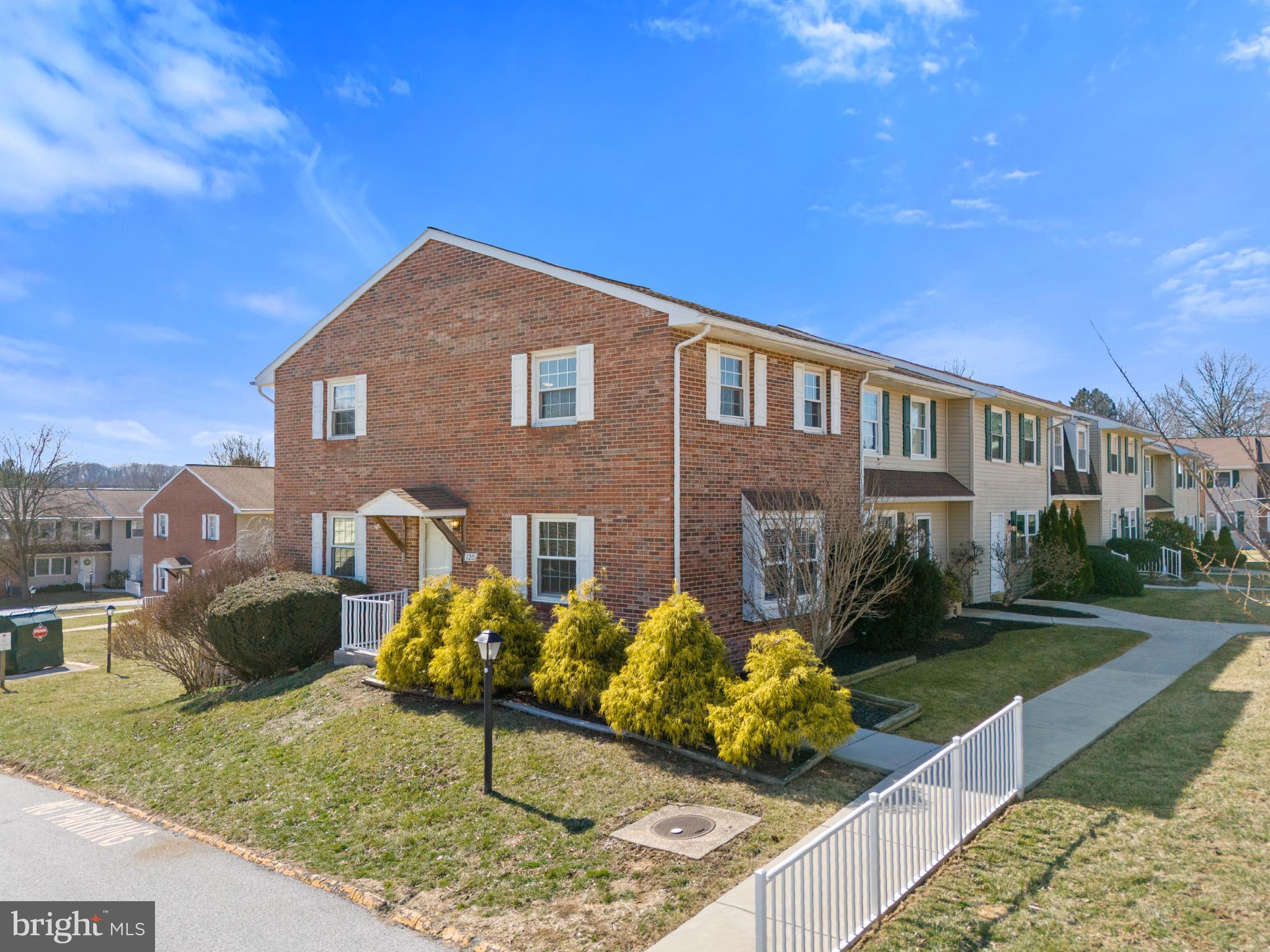 FOX RUN CONDOS - Residential