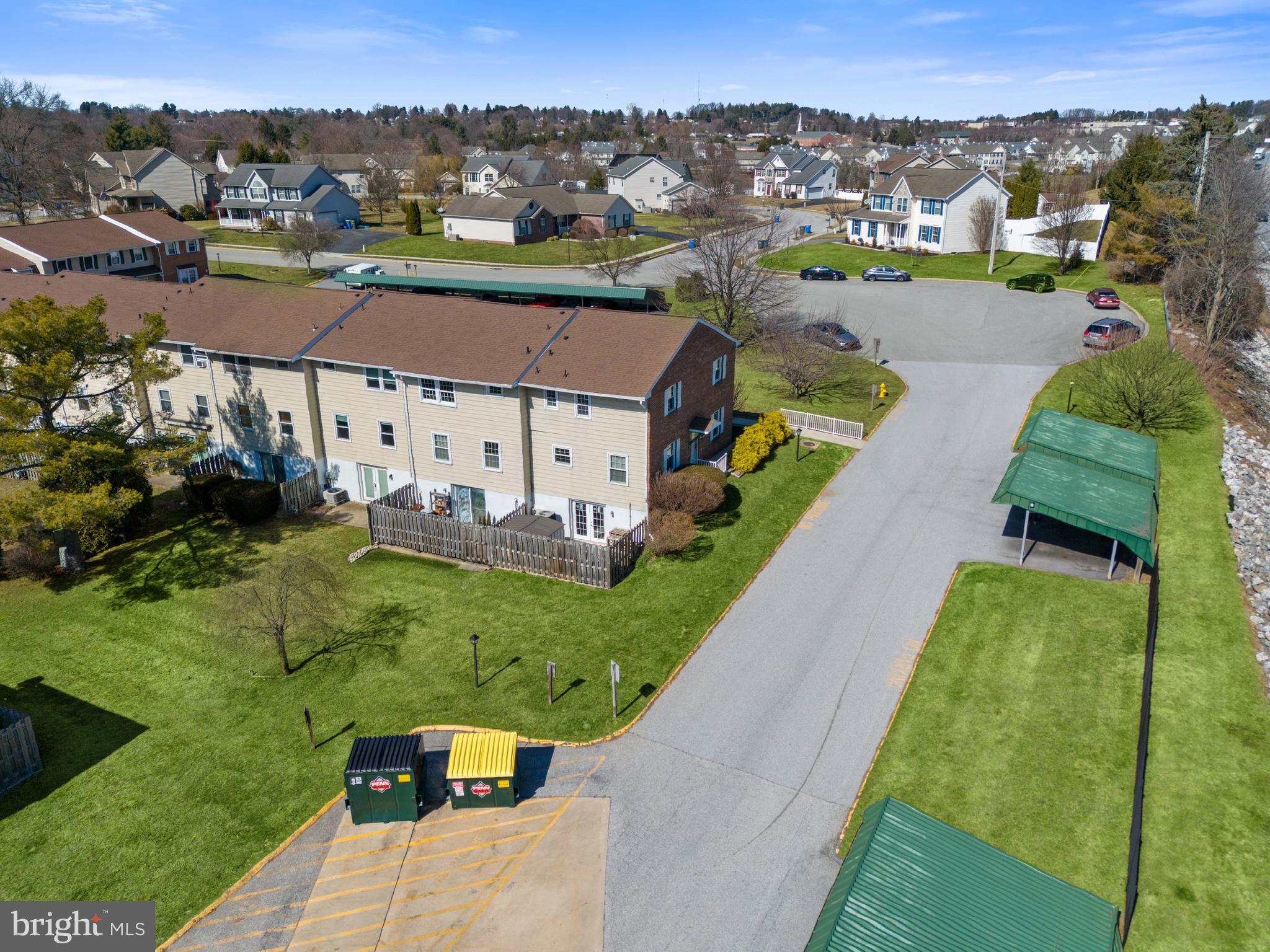 FOX RUN CONDOS - Residential