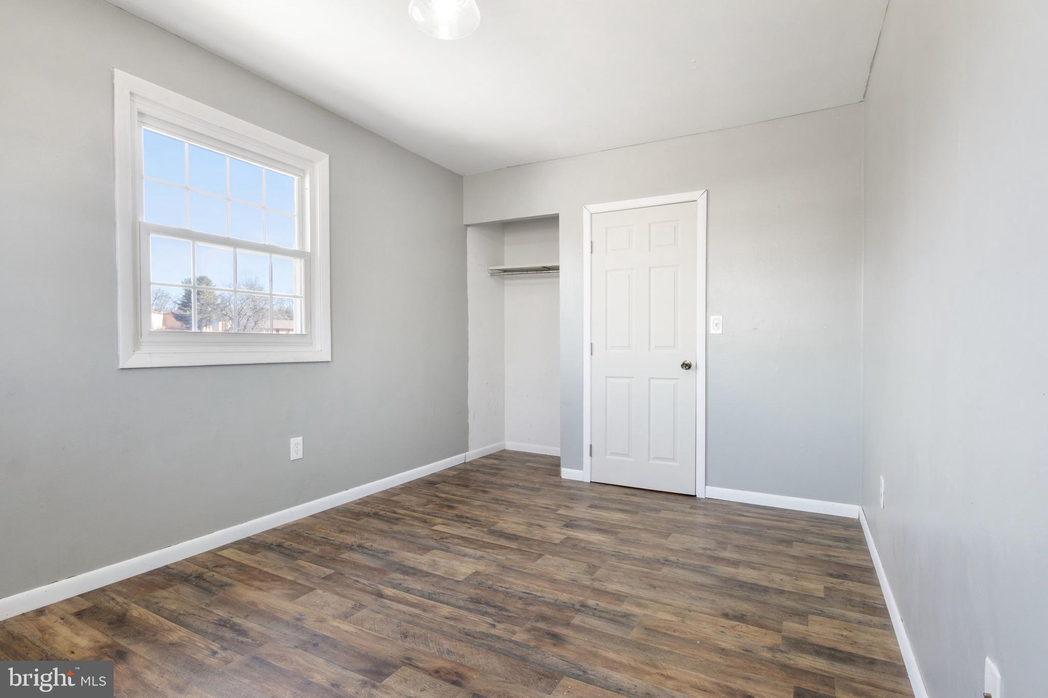 FOX RUN CONDOS - Residential