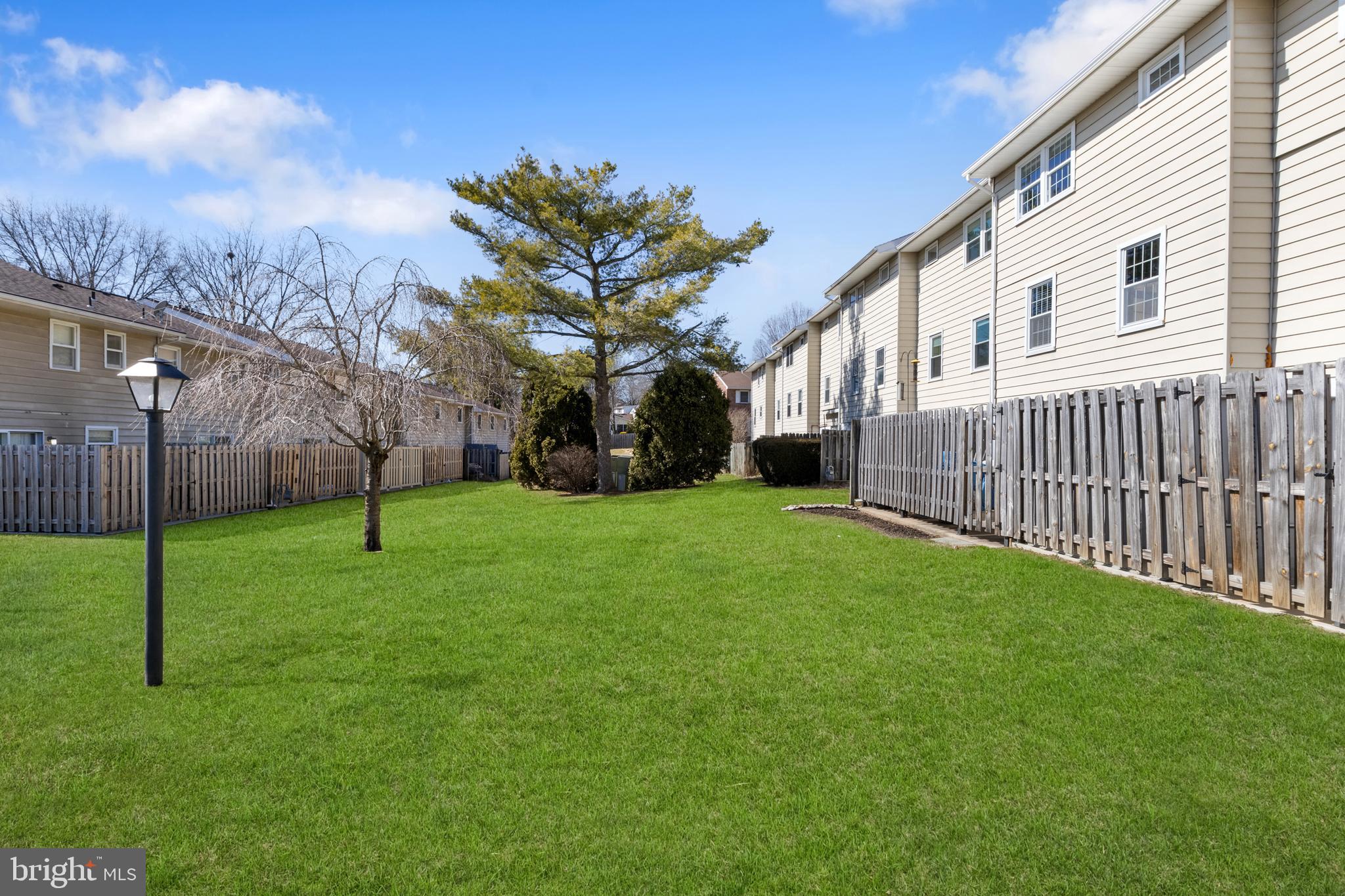 FOX RUN CONDOS - Residential