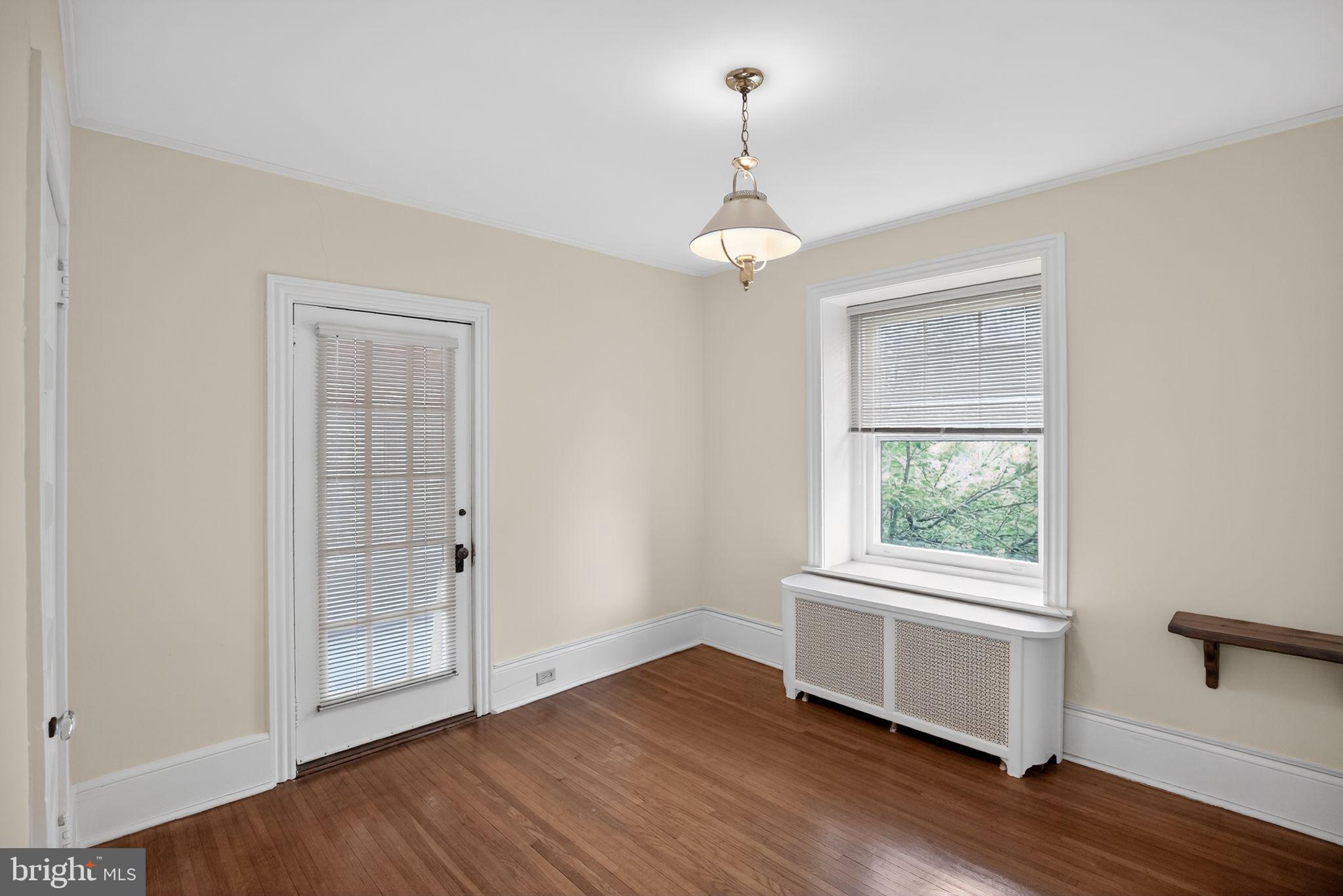 EAST ORELAND - Residential