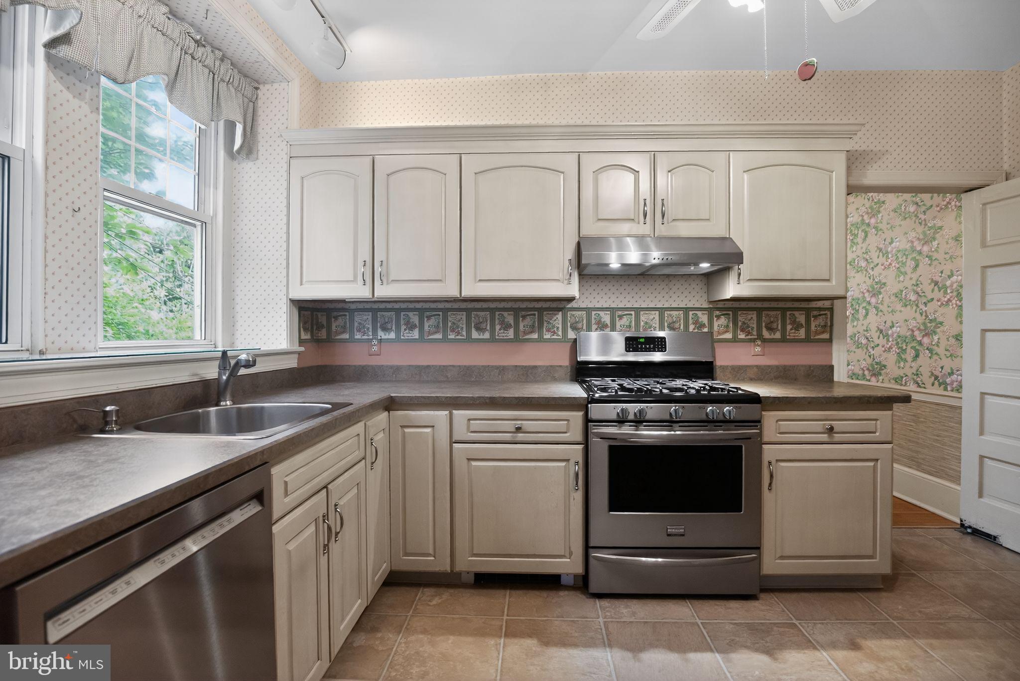 EAST ORELAND - Residential