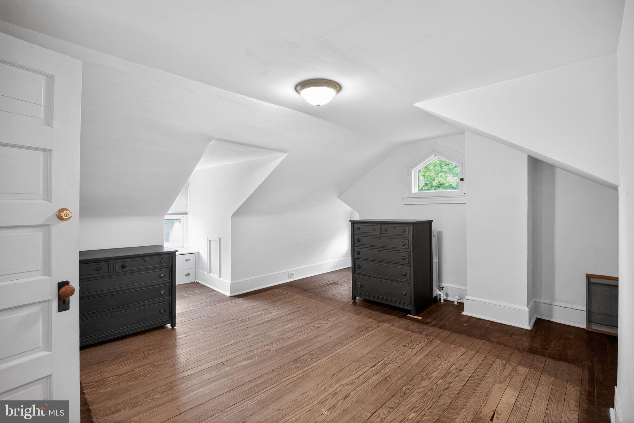 EAST ORELAND - Residential