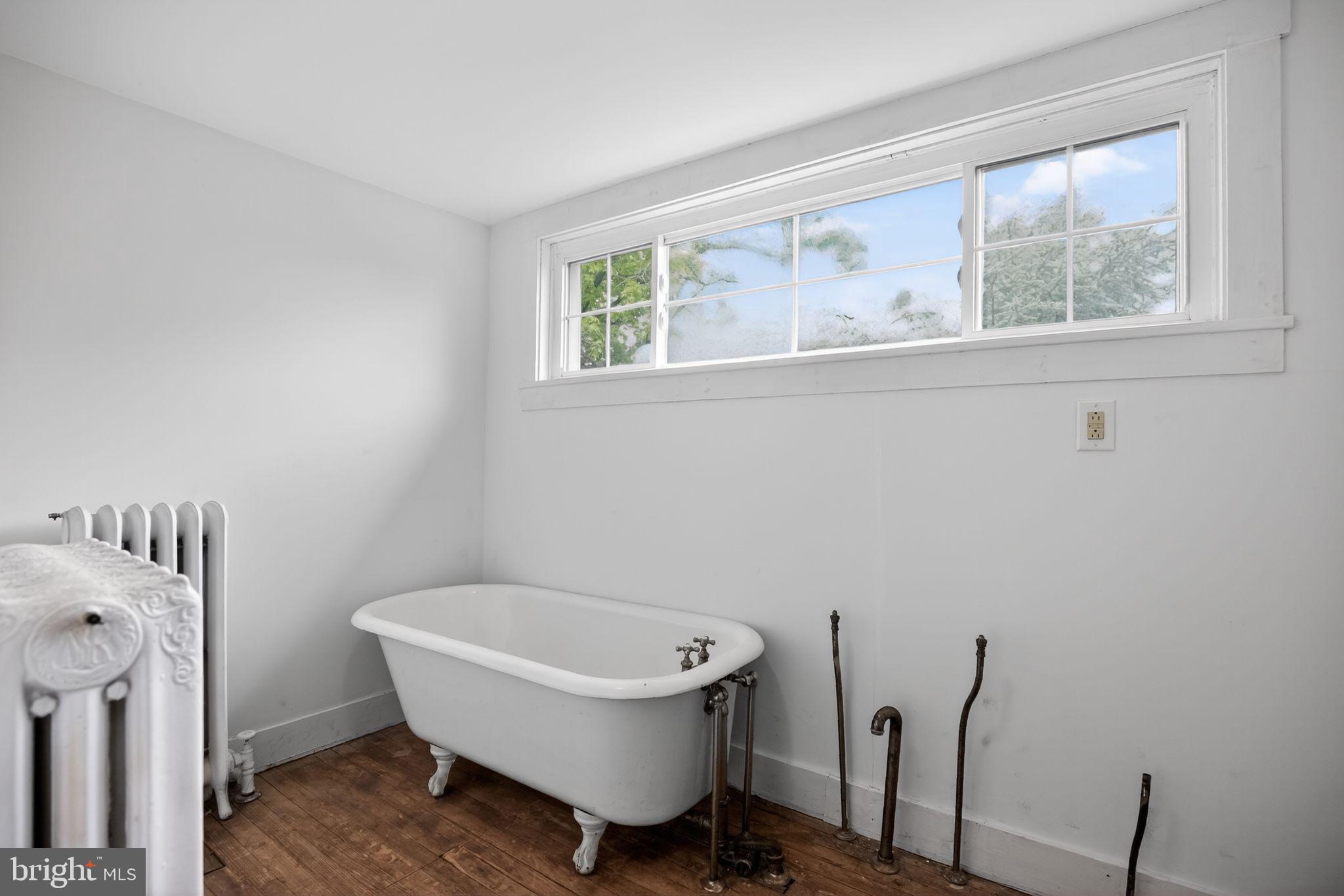 EAST ORELAND - Residential
