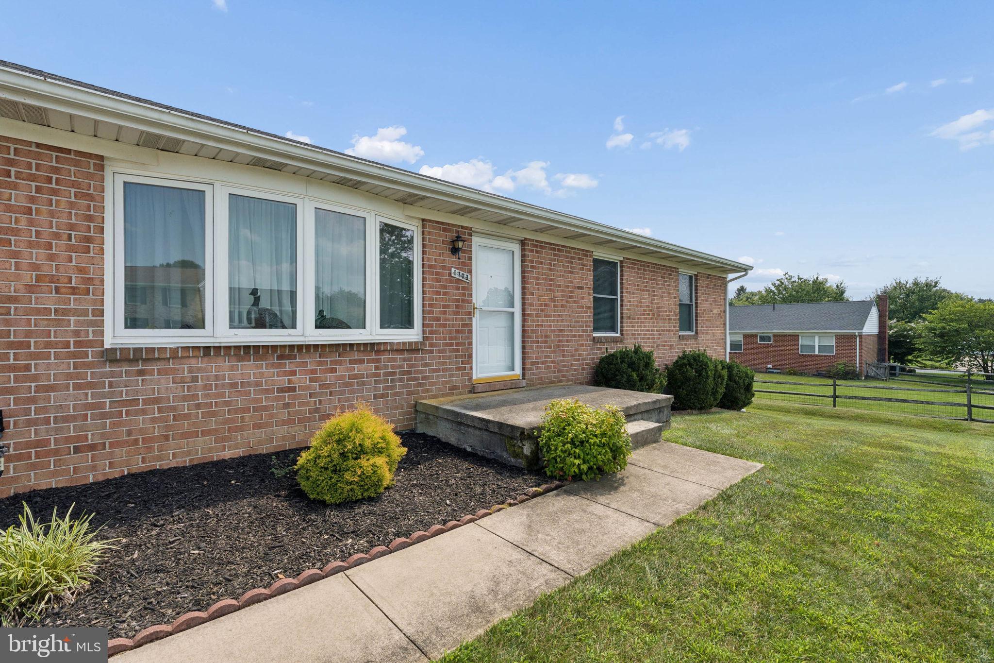 1703 JENNINGS DRIVE