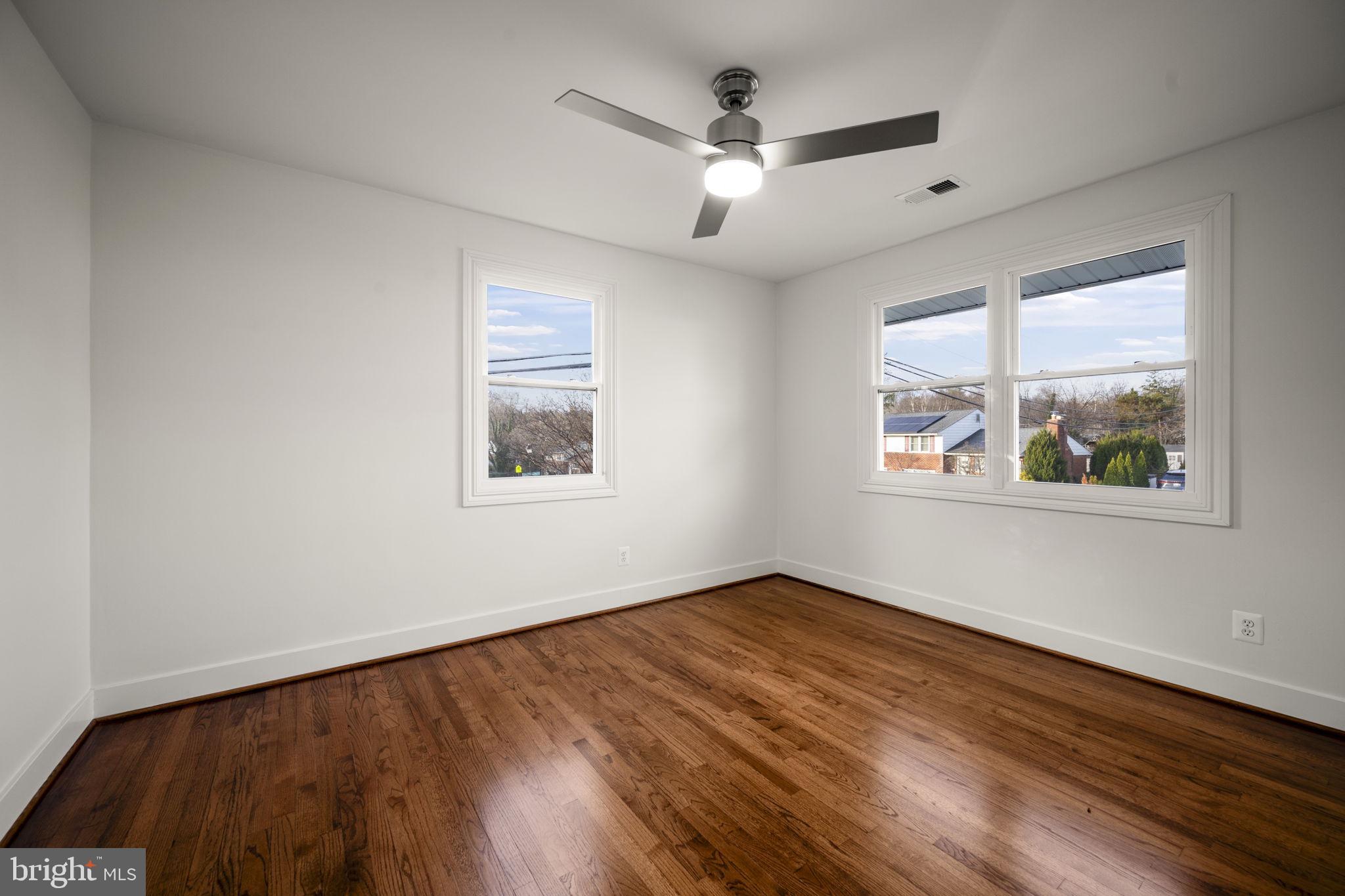 SUBURBAN GREENS - Residential