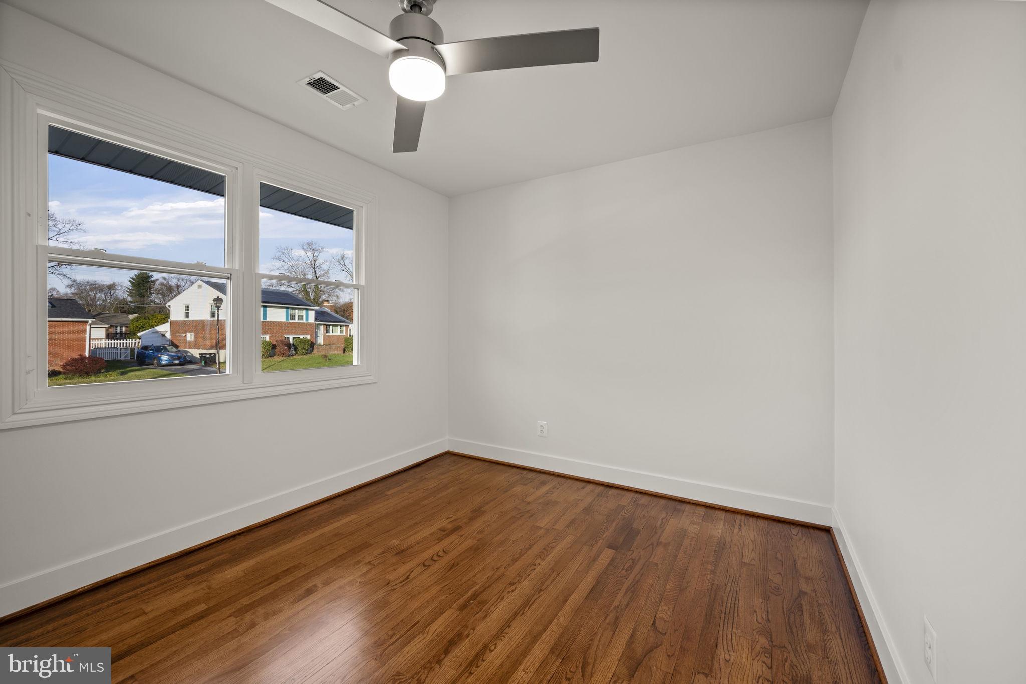 SUBURBAN GREENS - Residential