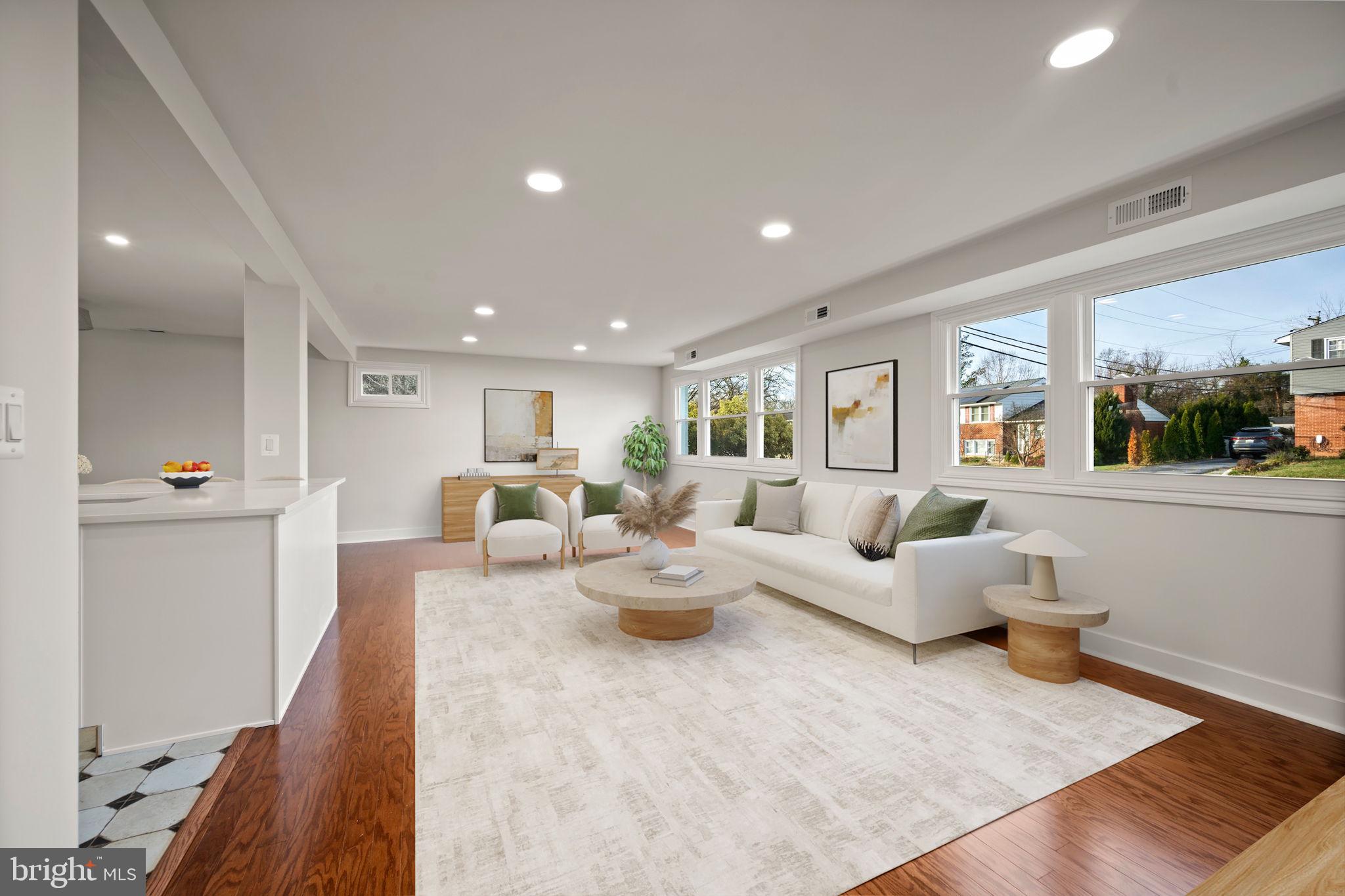 SUBURBAN GREENS - Residential