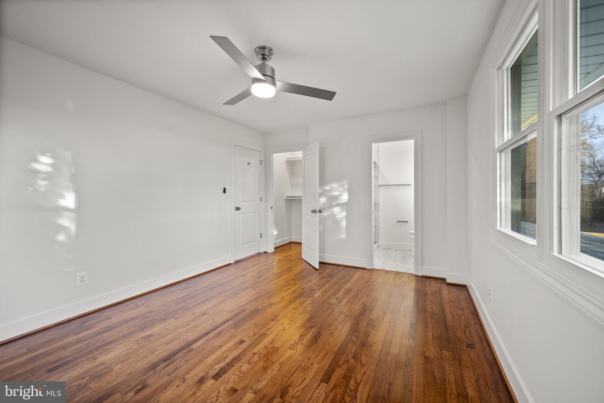 SUBURBAN GREENS - Residential