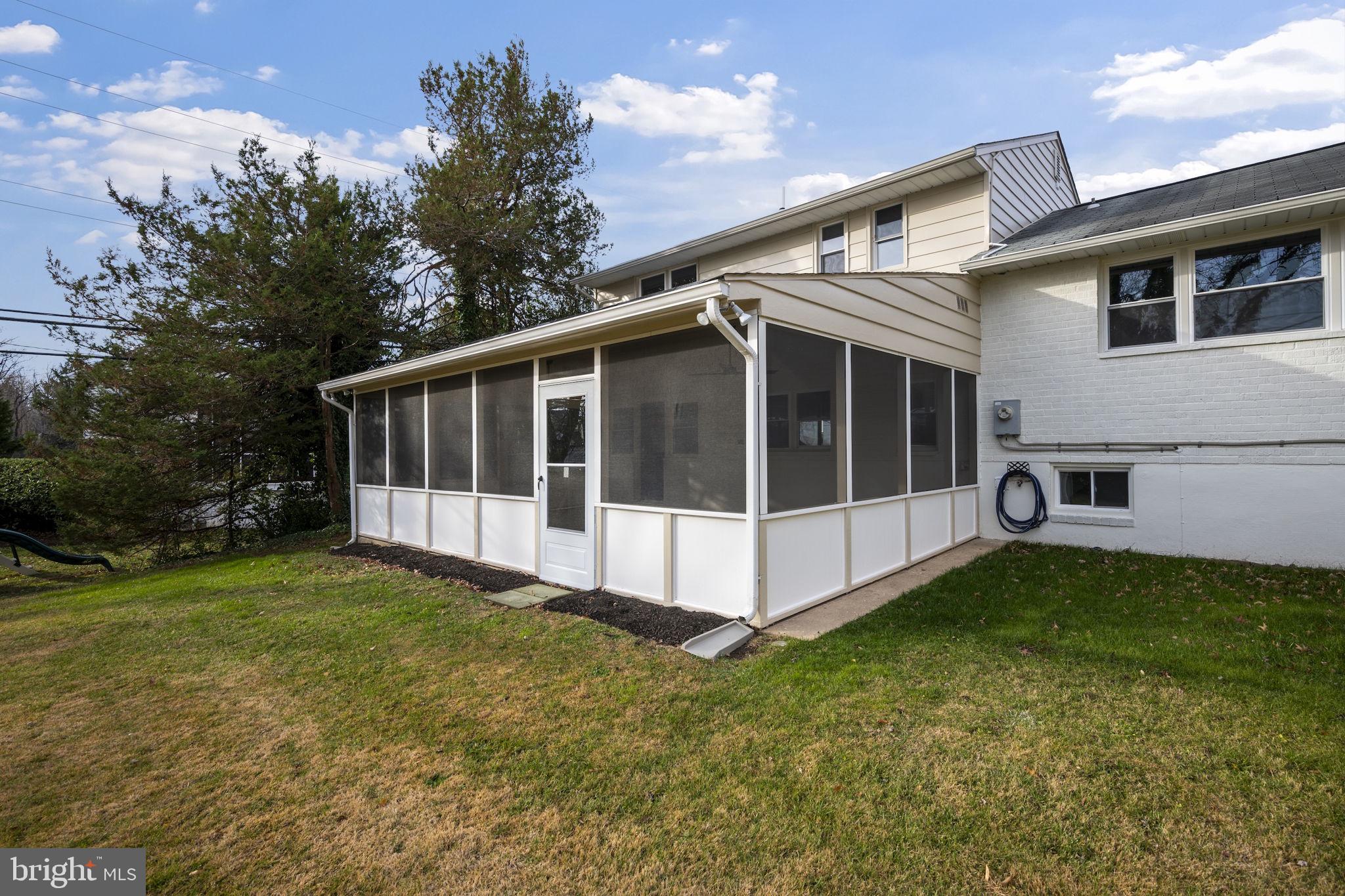 SUBURBAN GREENS - Residential