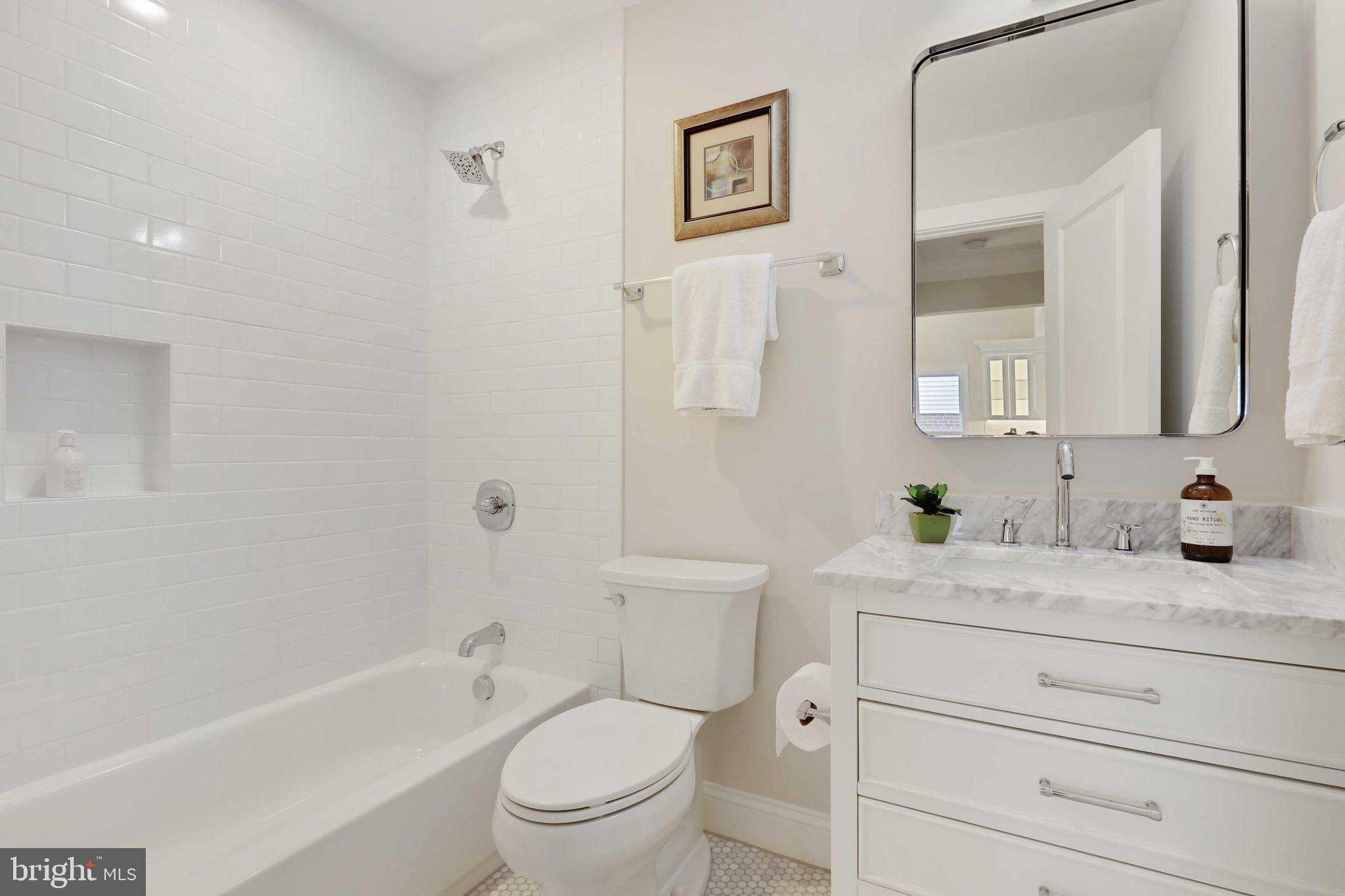 ROSEMARY HILLS - Residential