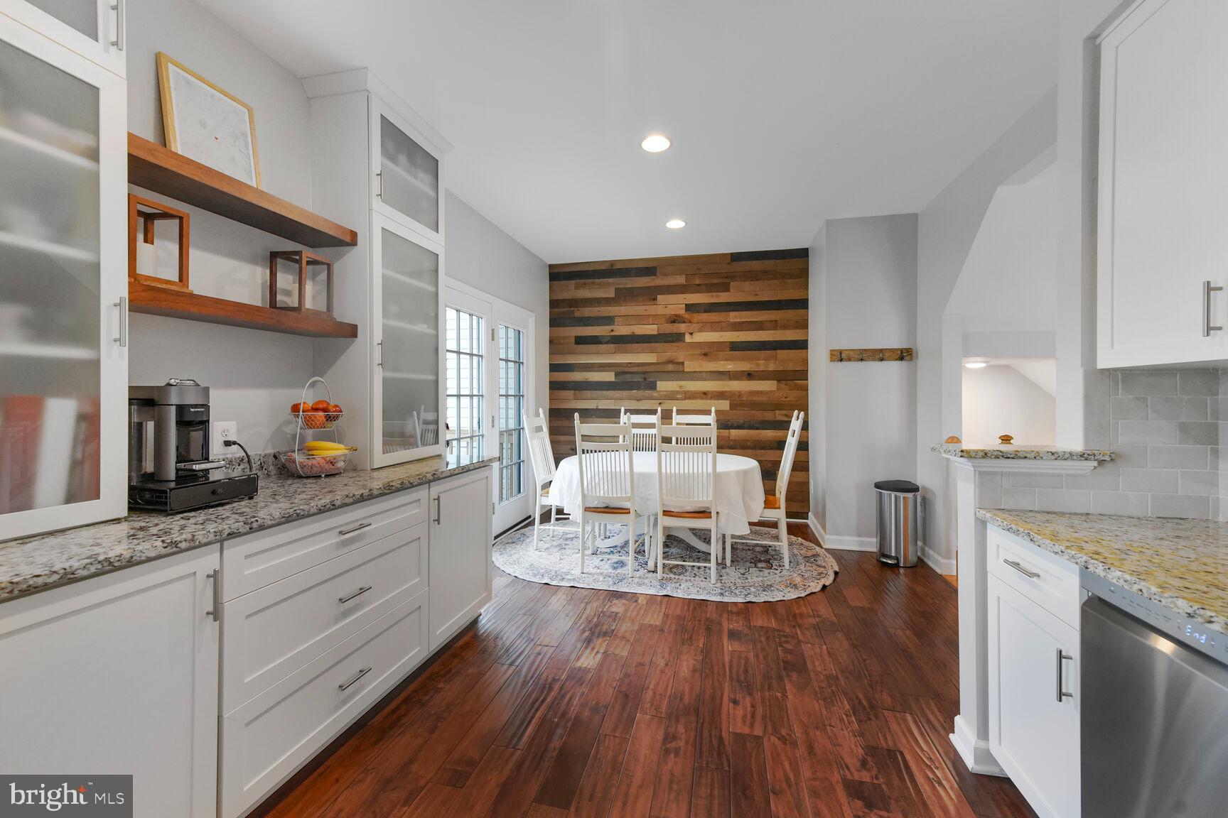 ASHBURN FARM - Residential