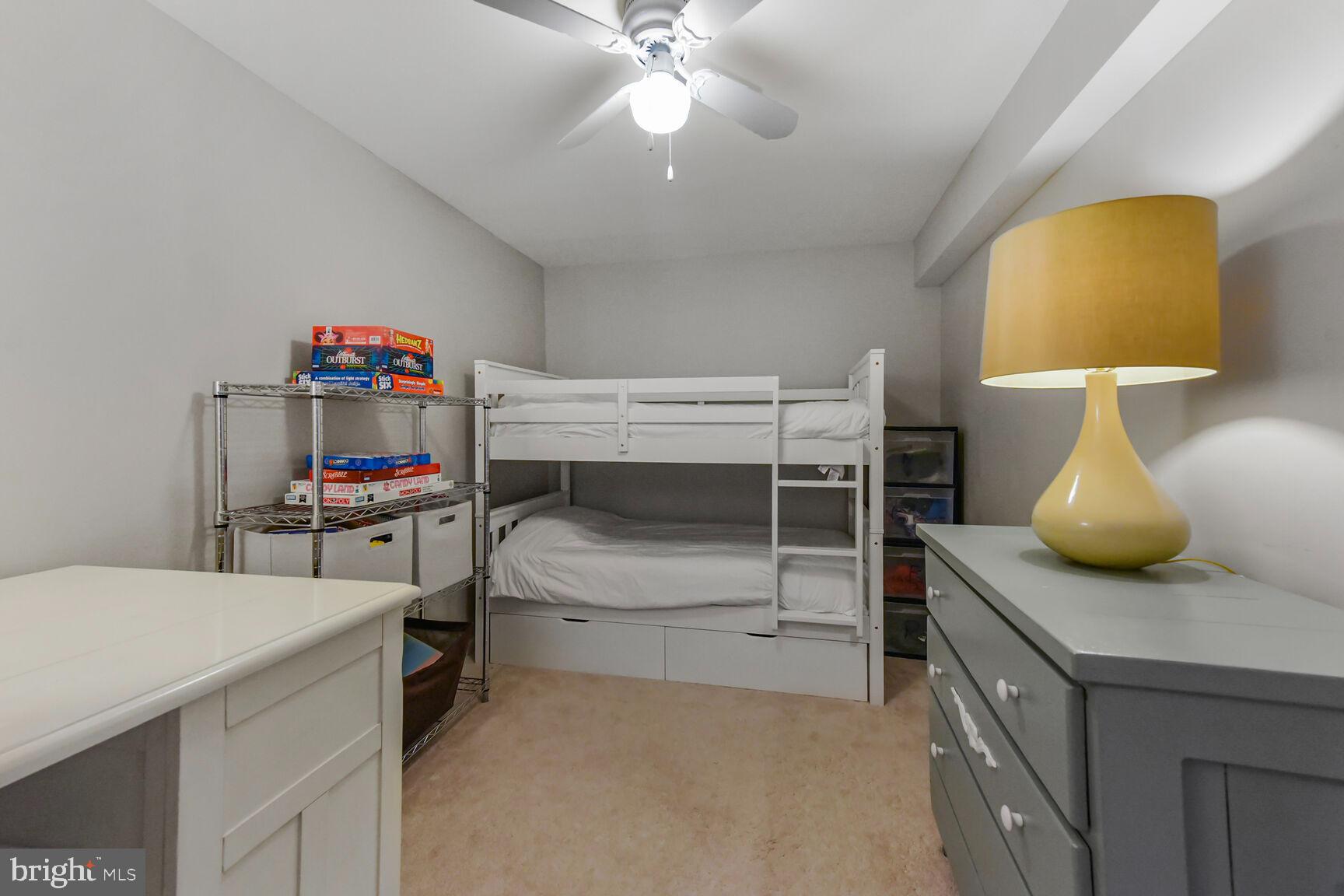 ASHBURN FARM - Residential