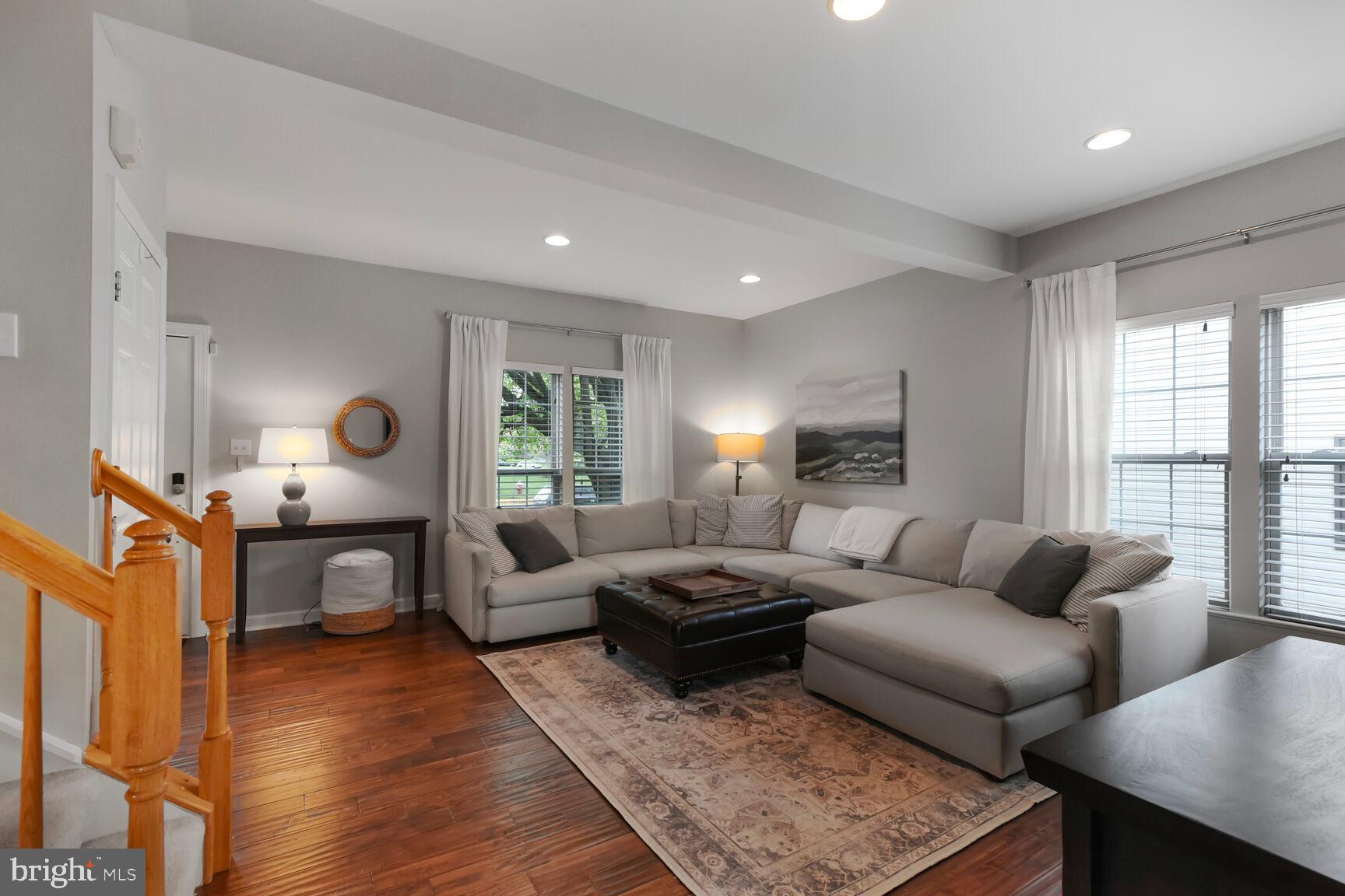 ASHBURN FARM - Residential