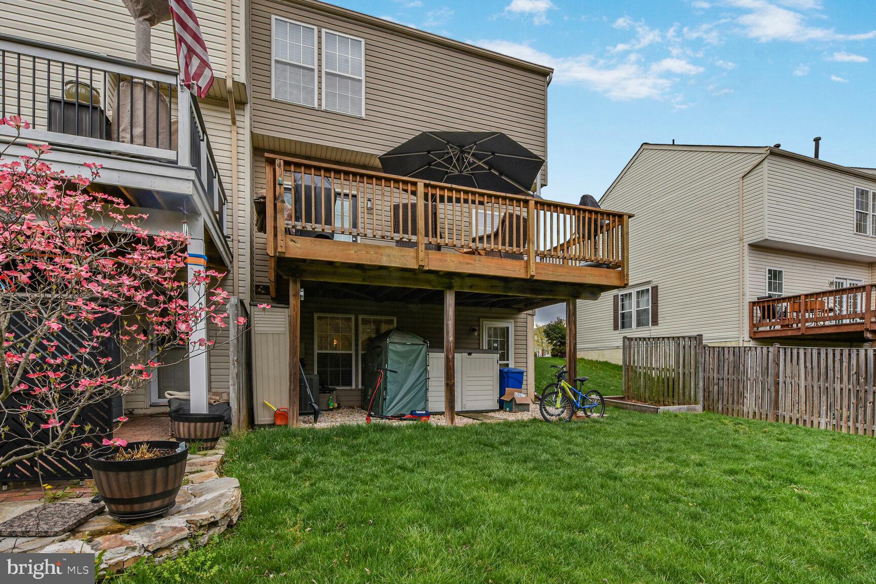 ASHBURN FARM - Residential