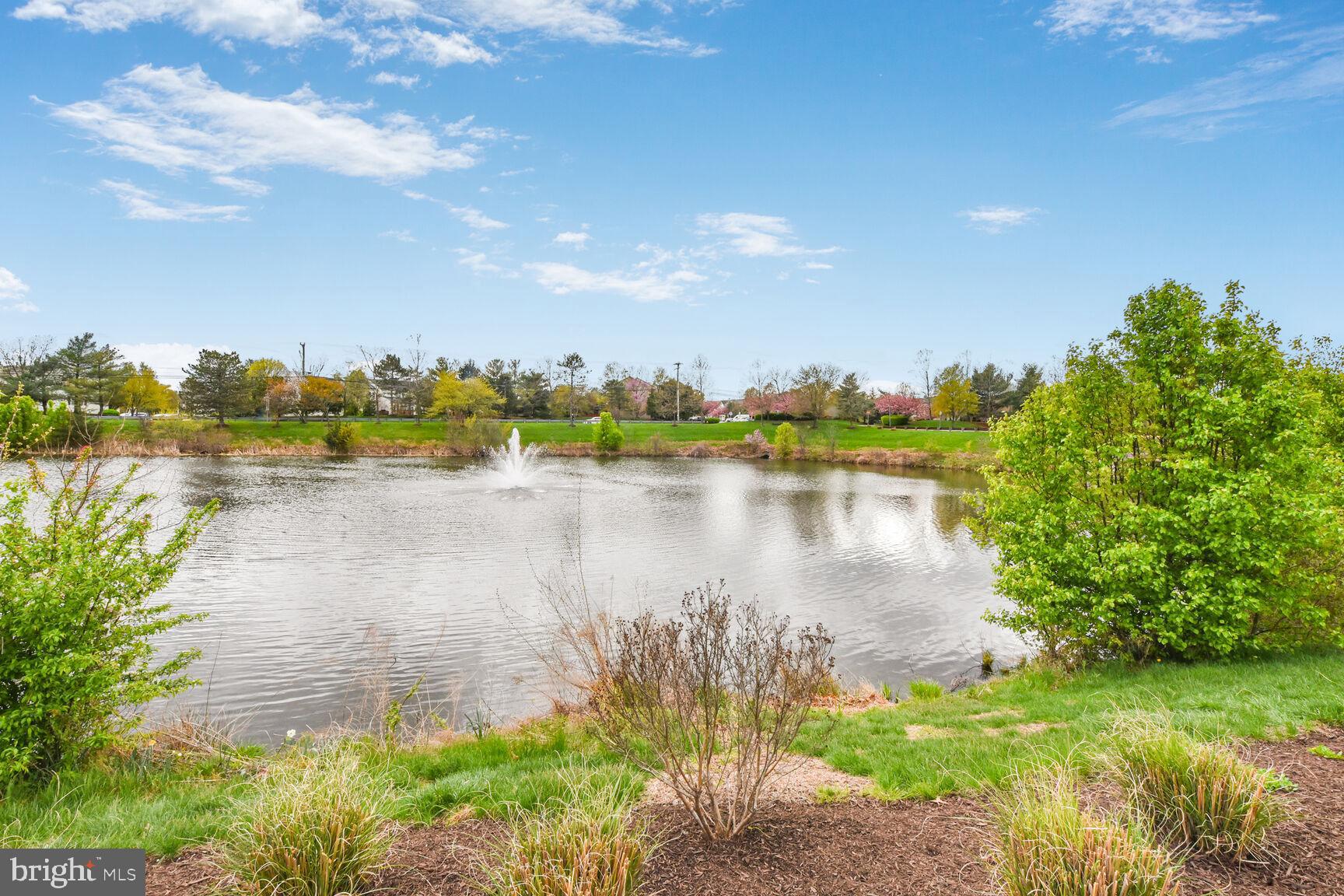 ASHBURN FARM - Residential