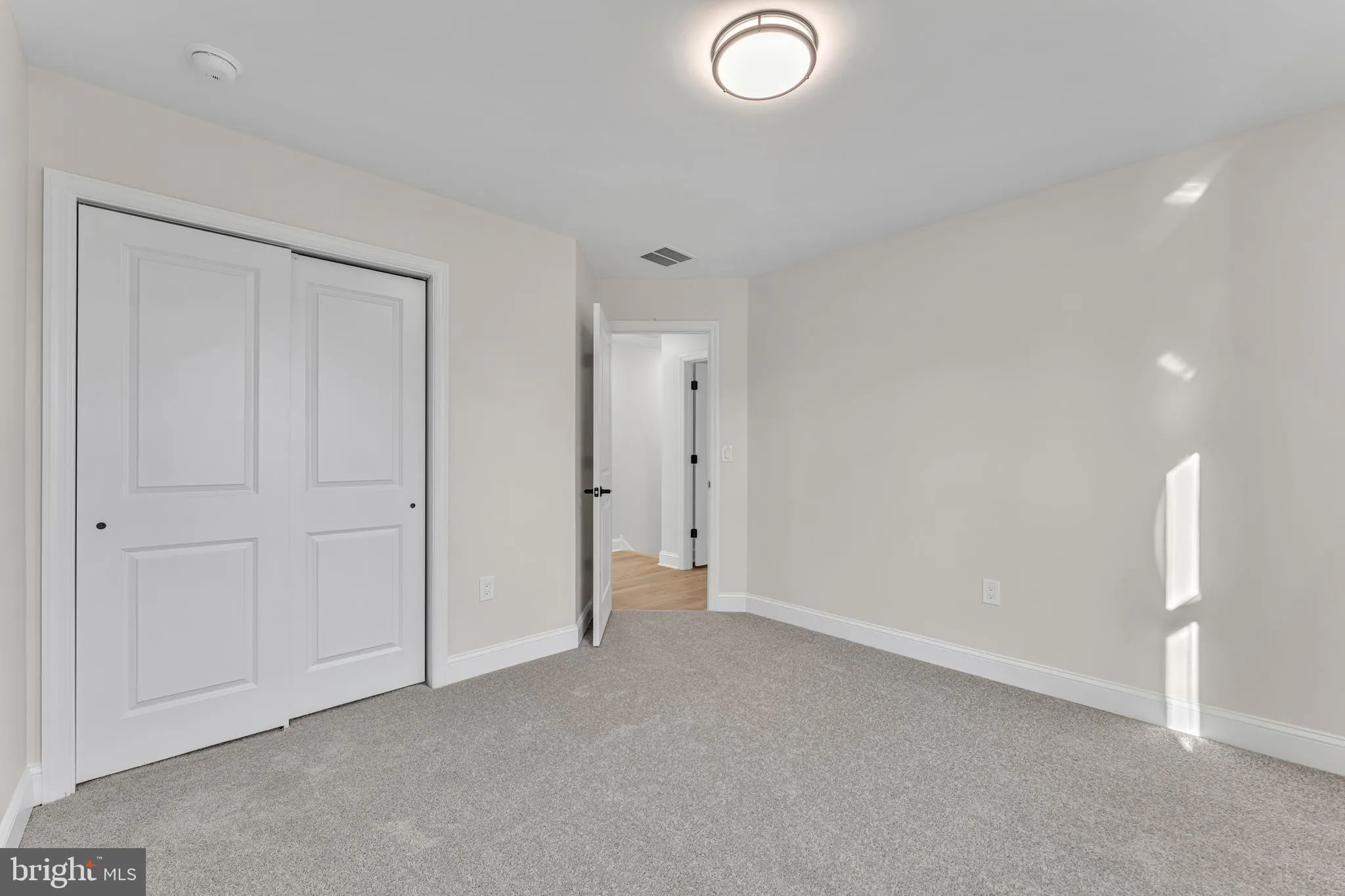 Woodbury, New Jersey 08096, United States, 4 Bedrooms Bedrooms, ,3 BathroomsBathrooms,Residential,Active,251707