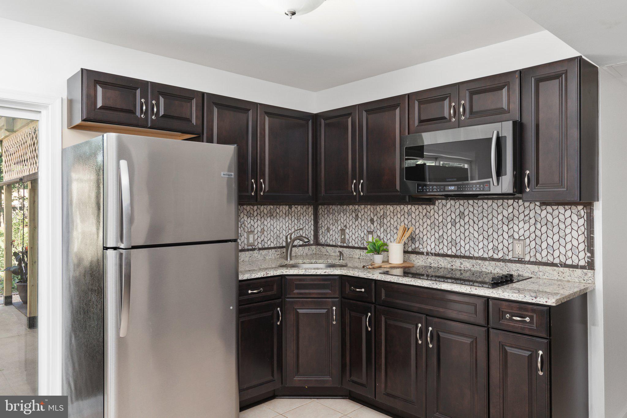 BURKE MEADOWS - Residential