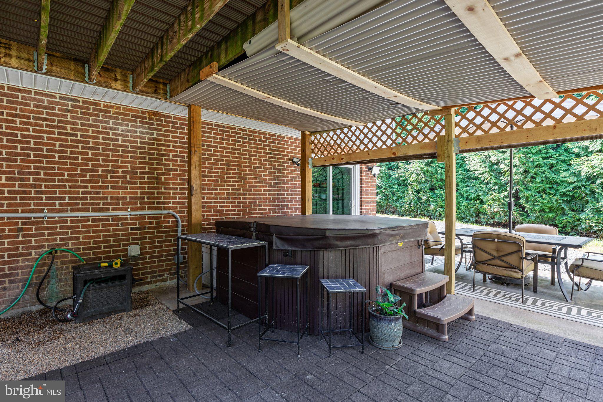 BURKE MEADOWS - Residential