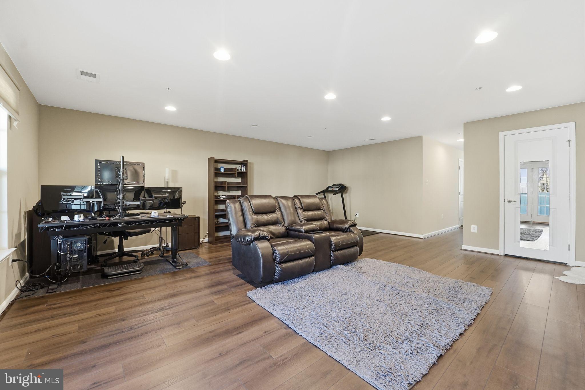 PARKSIDE - Residential