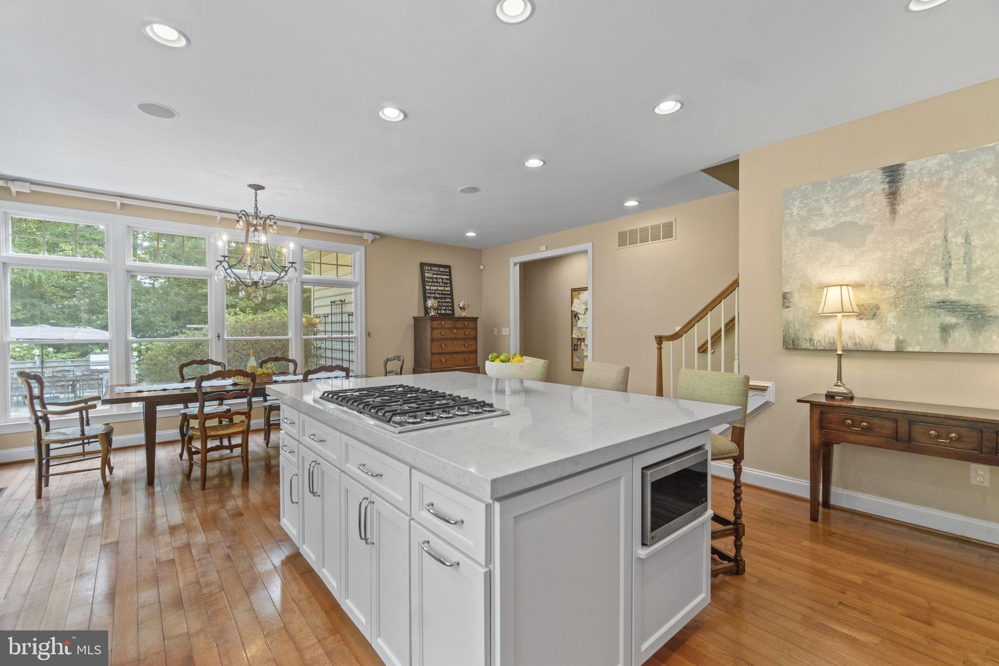 WINDSOR RIDGE - Residential