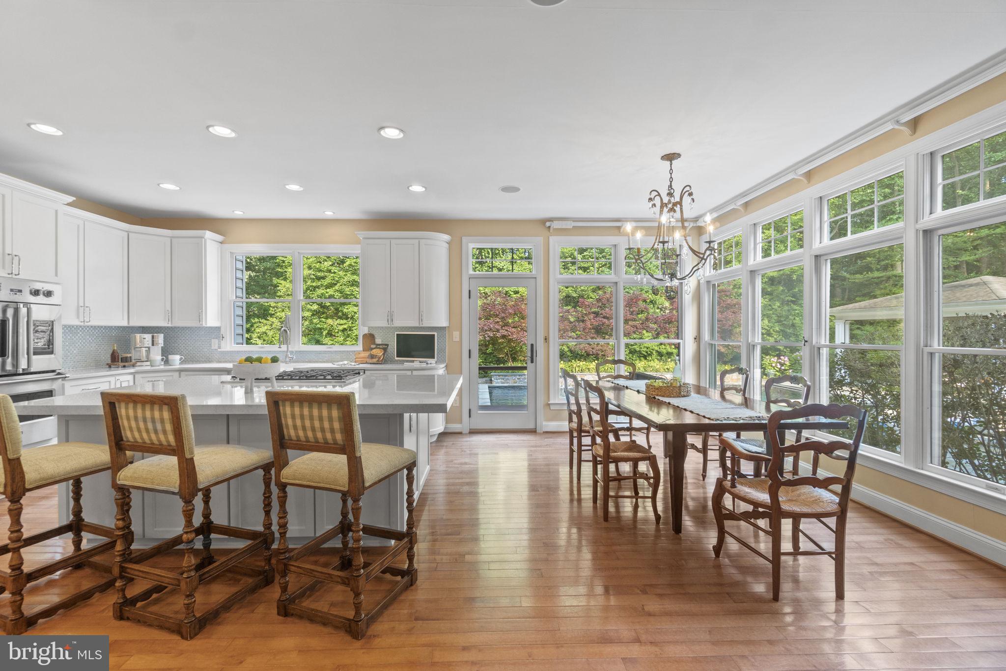 WINDSOR RIDGE - Residential