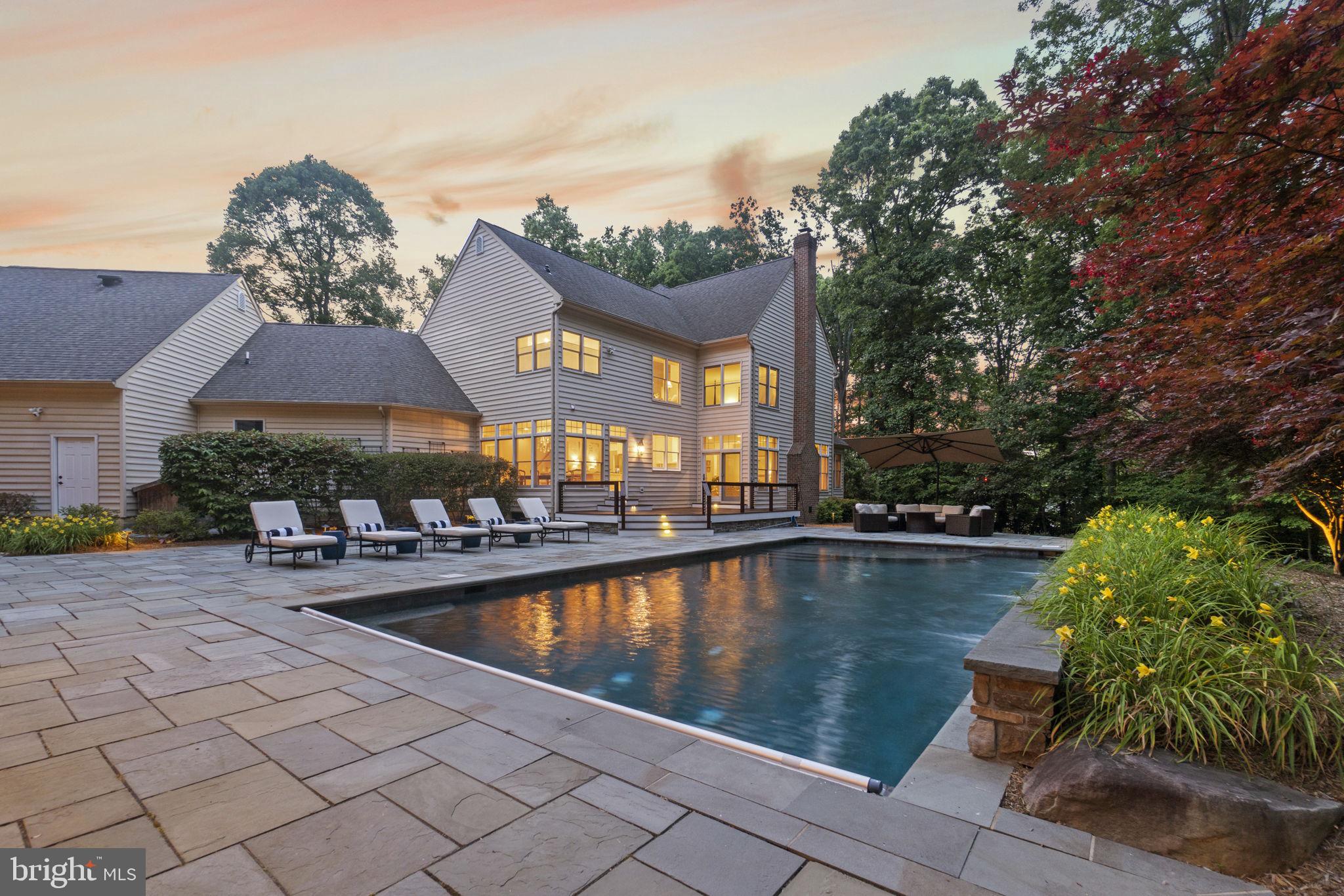 WINDSOR RIDGE - Residential