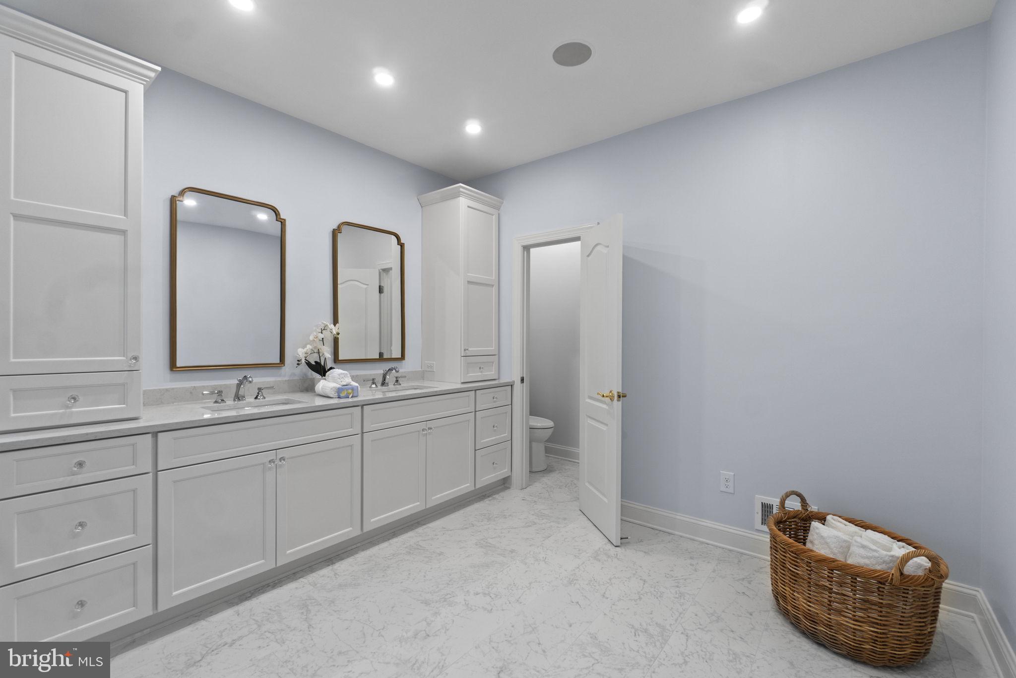 WINDSOR RIDGE - Residential