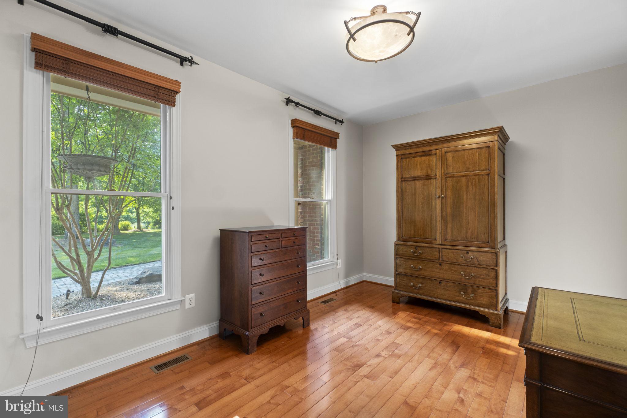 WINDSOR RIDGE - Residential