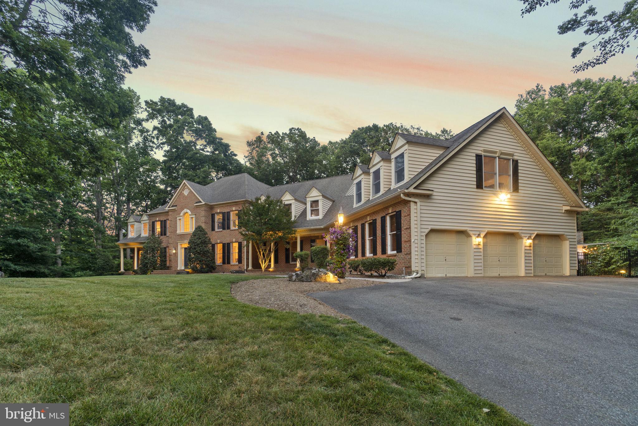 WINDSOR RIDGE - Residential