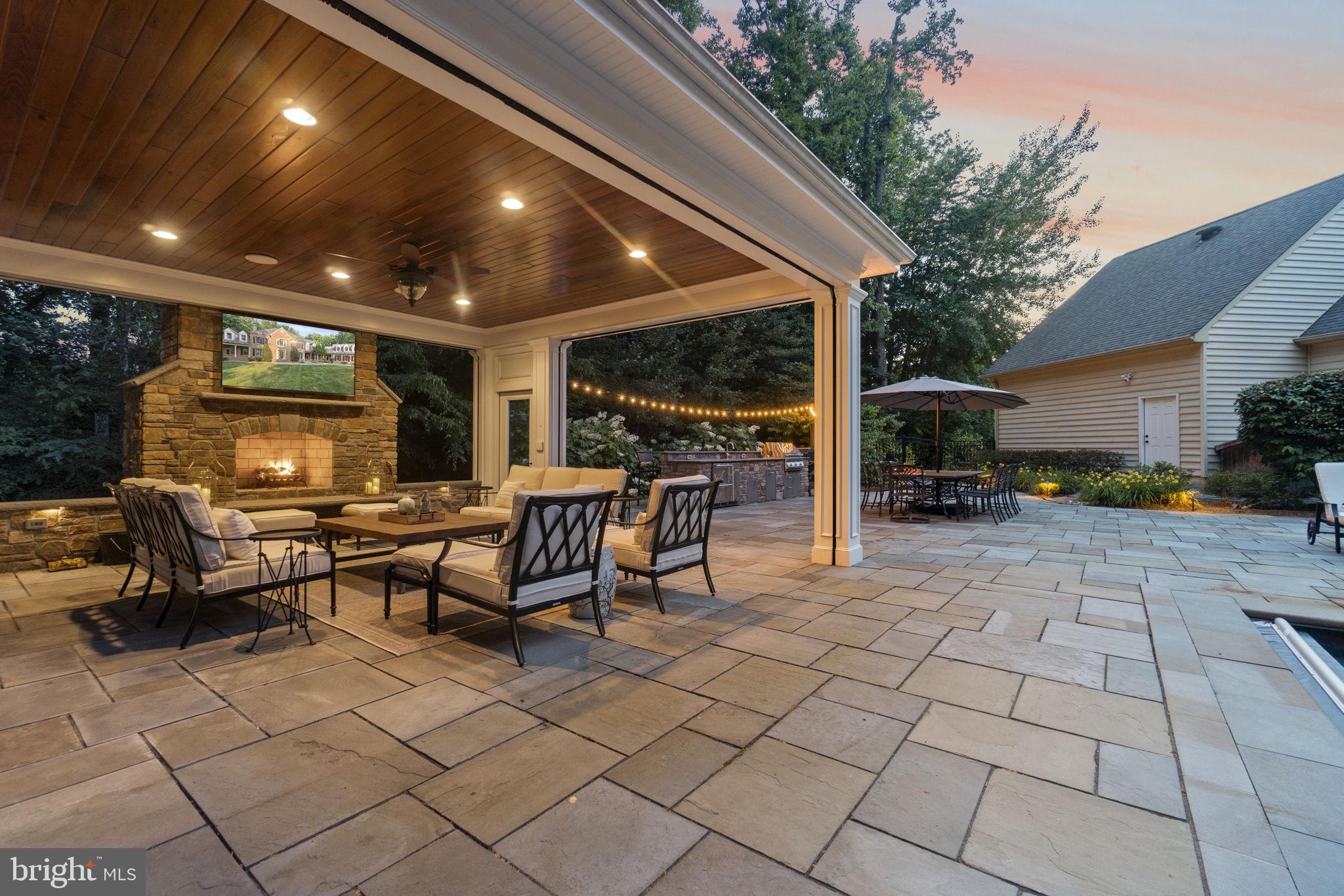 WINDSOR RIDGE - Residential