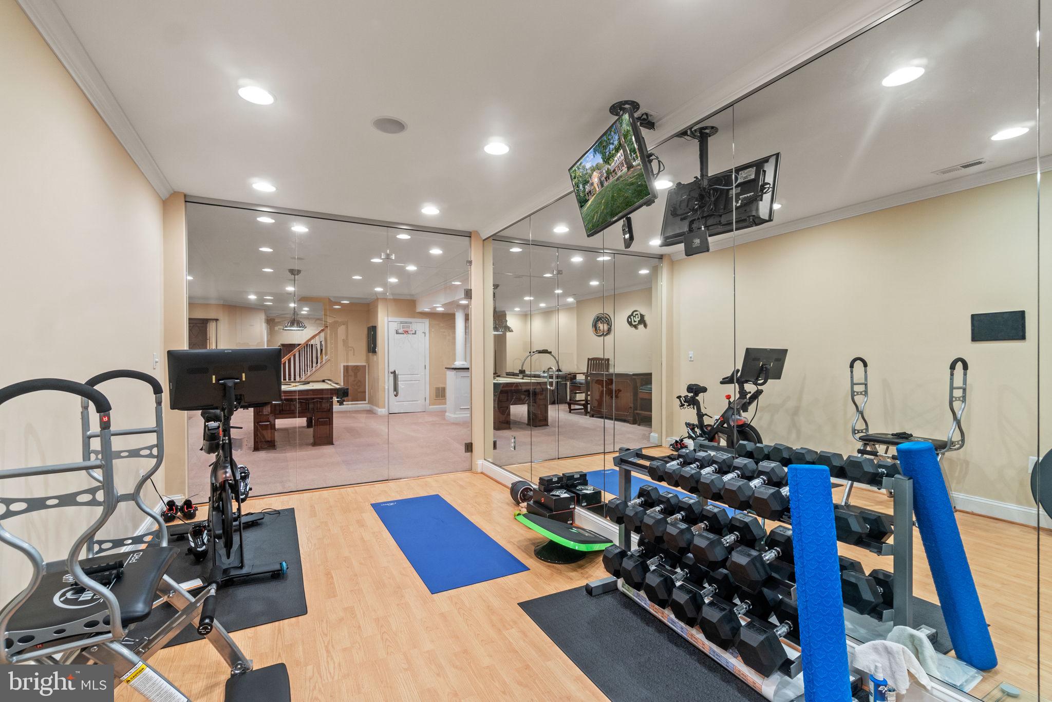 WINDSOR RIDGE - Residential